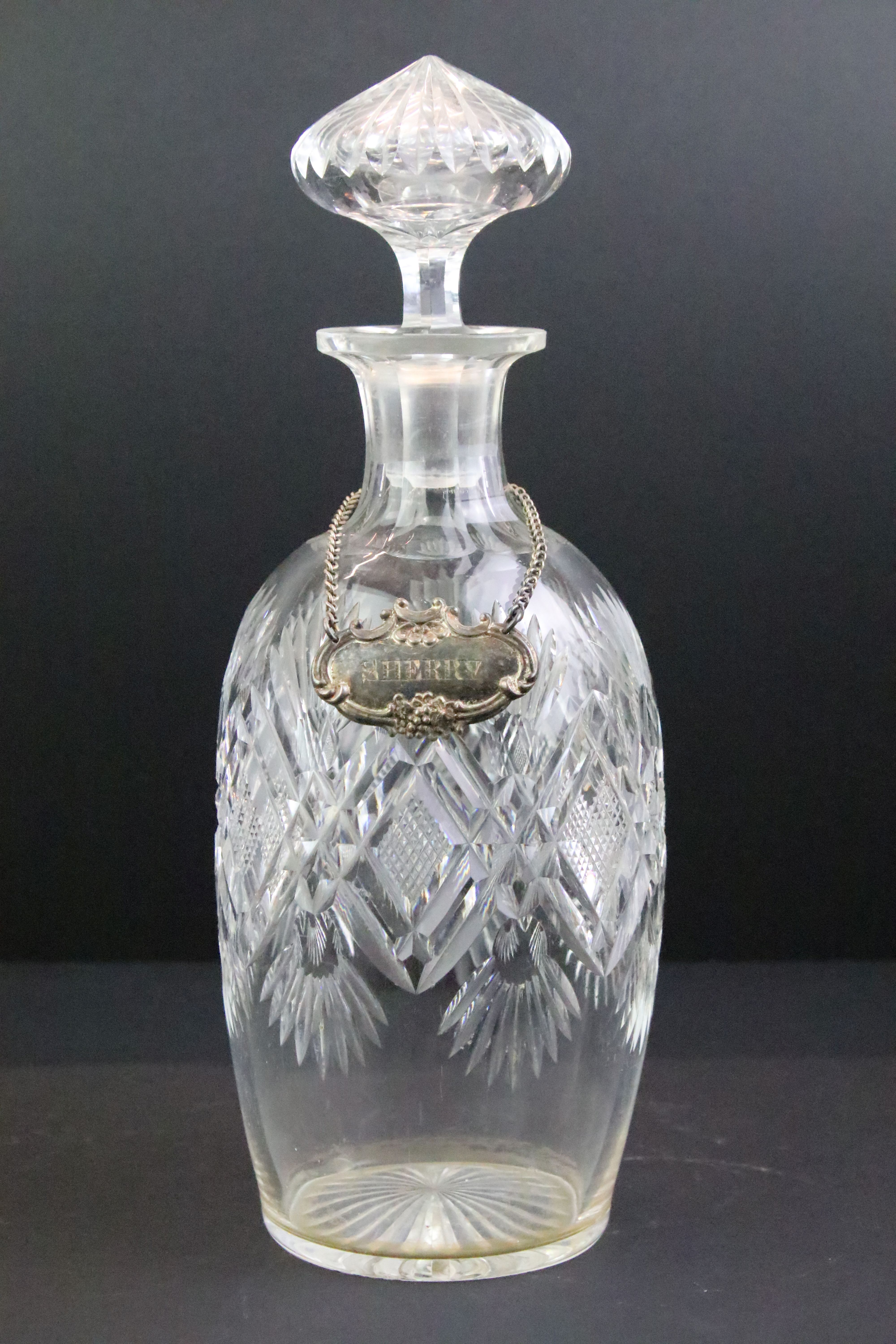 Cut glass decanter with silver collar, 25cm high, a cut glass decanter, 30.5cm high, a cut glass - Bild 4 aus 5
