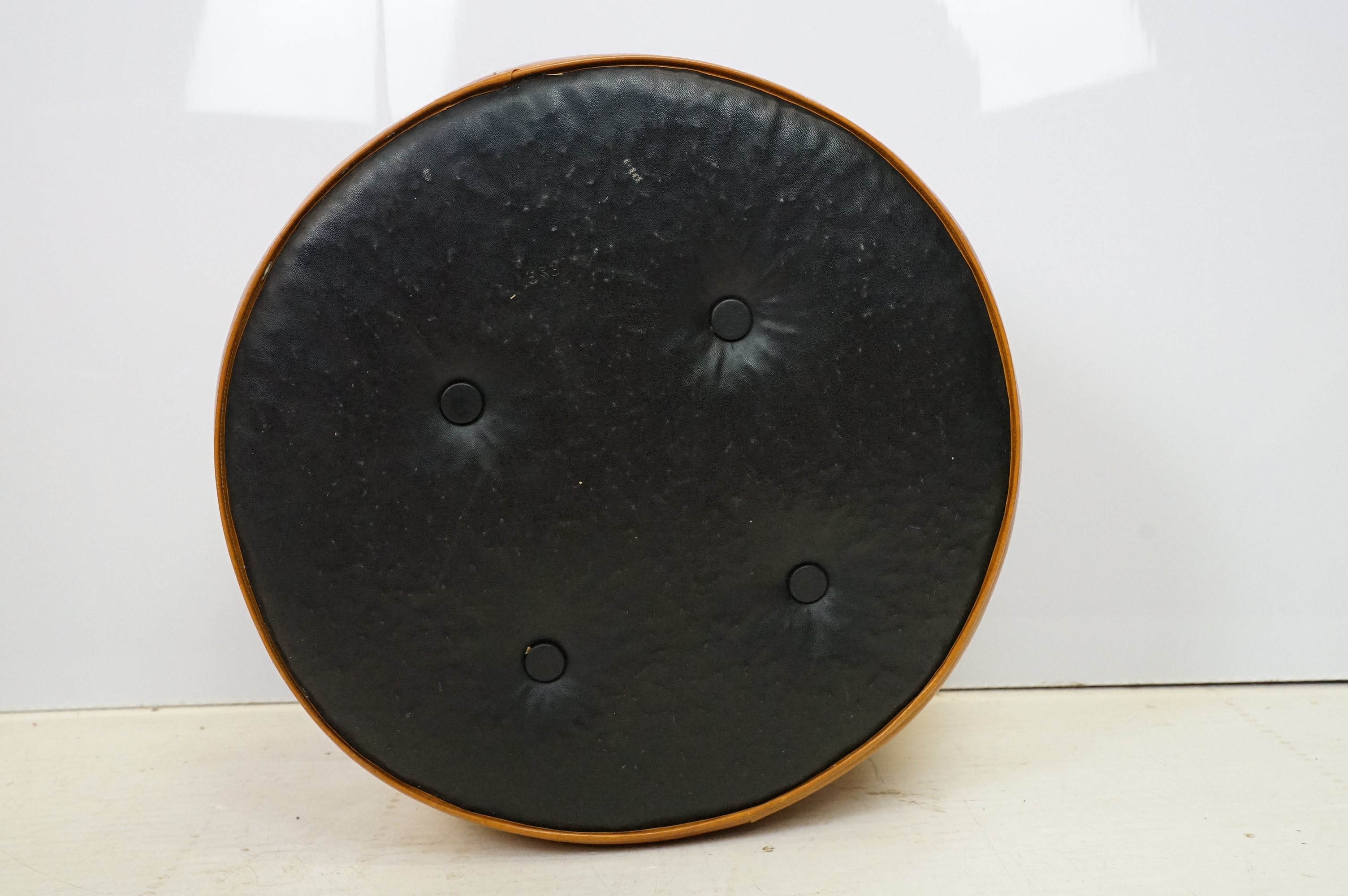 Mid century Retro style Brown Leather effect Circular Pouffe with button top and bottom, 45cm - Image 5 of 5