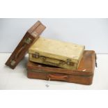 Vintage luggage - Three cases to include two leather examples with carry handles (largest approx