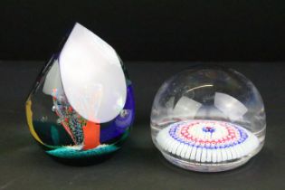 19th century Richardson footed millefiori glass paperweight (approx 9cm diameter), together with a