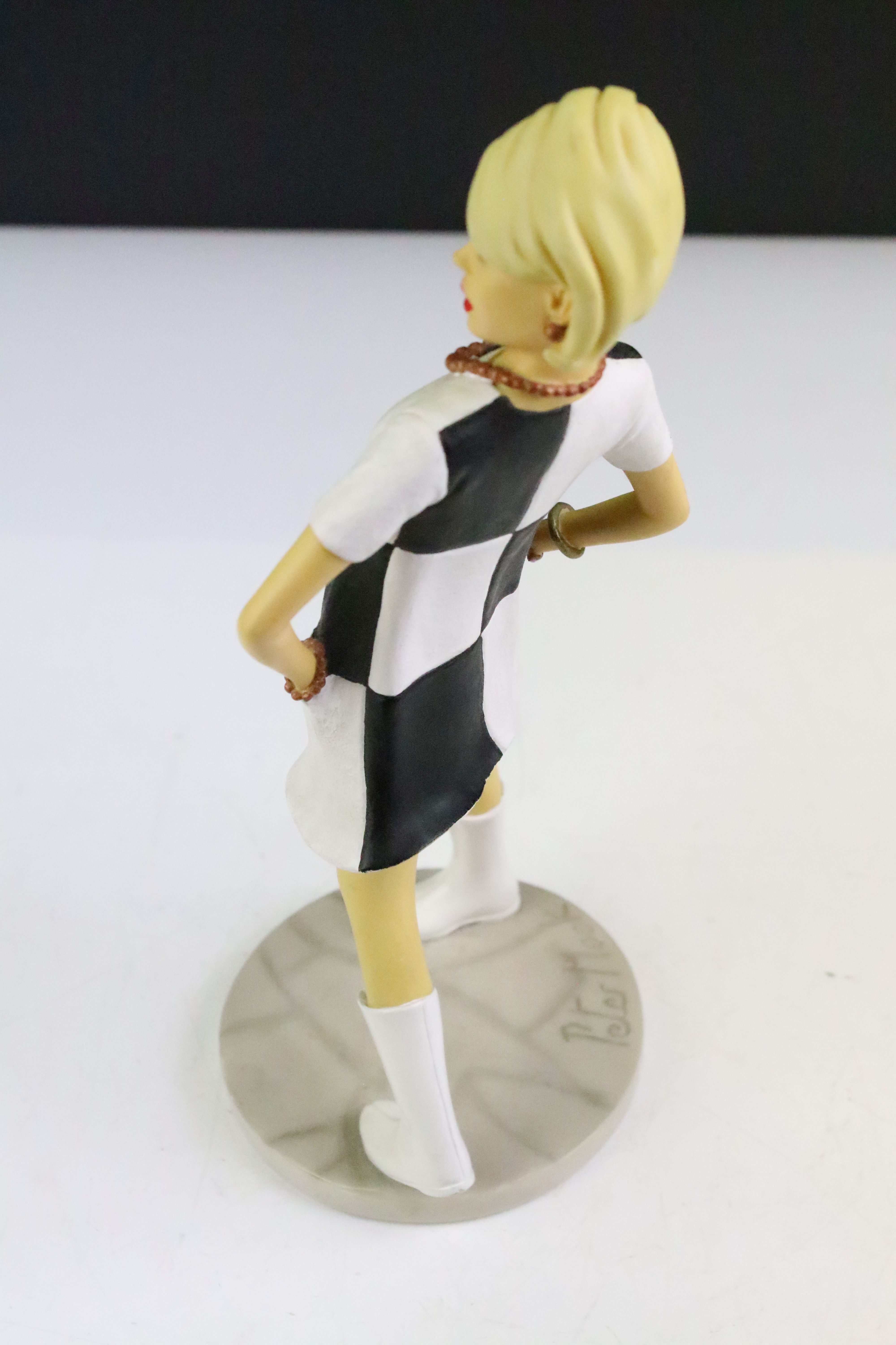 Peter Mook for Minster Giftware - Three Originalities 'Stylish Times' lady figurines to include - Image 6 of 10