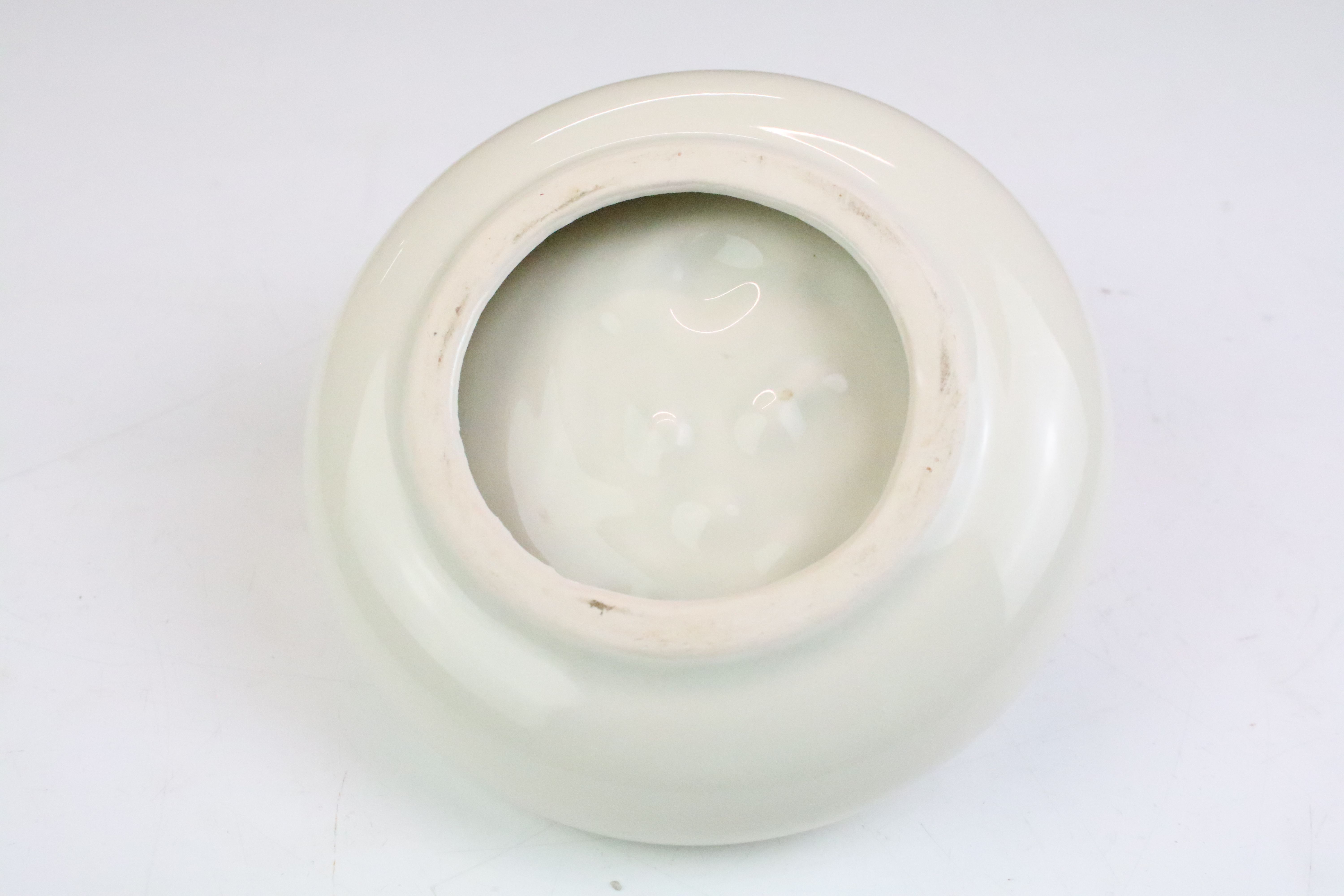 Original Michelin Man Ceramic Ashtray surmounted by a seated Mr Bidendum, 13.5cm wide - Image 3 of 3