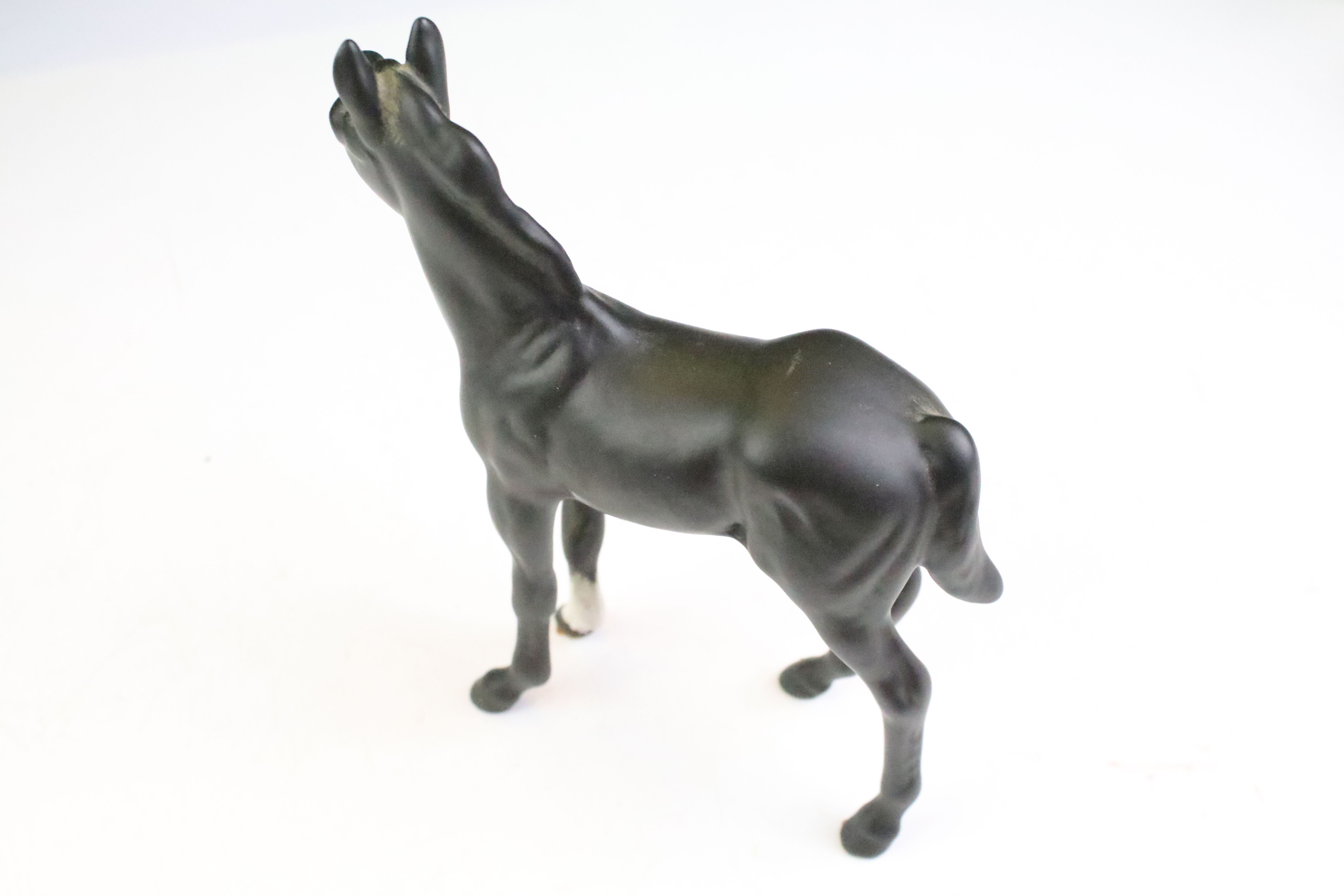 Collection of seven Beswick porcelain horses / ponies to include six brown gloss examples and a matt - Image 6 of 16