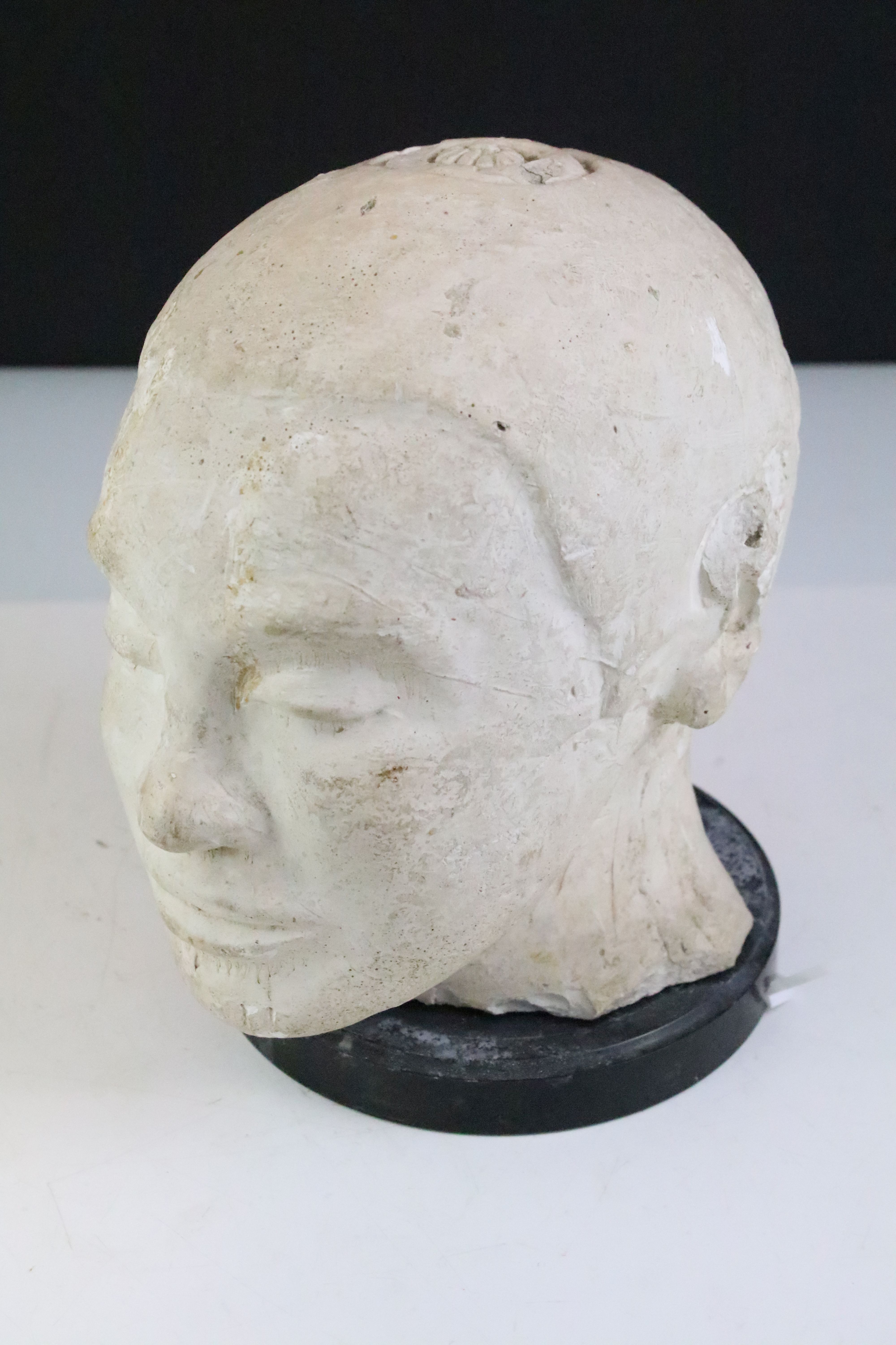 Vintage plaster head of a Eastern boy - Image 2 of 3