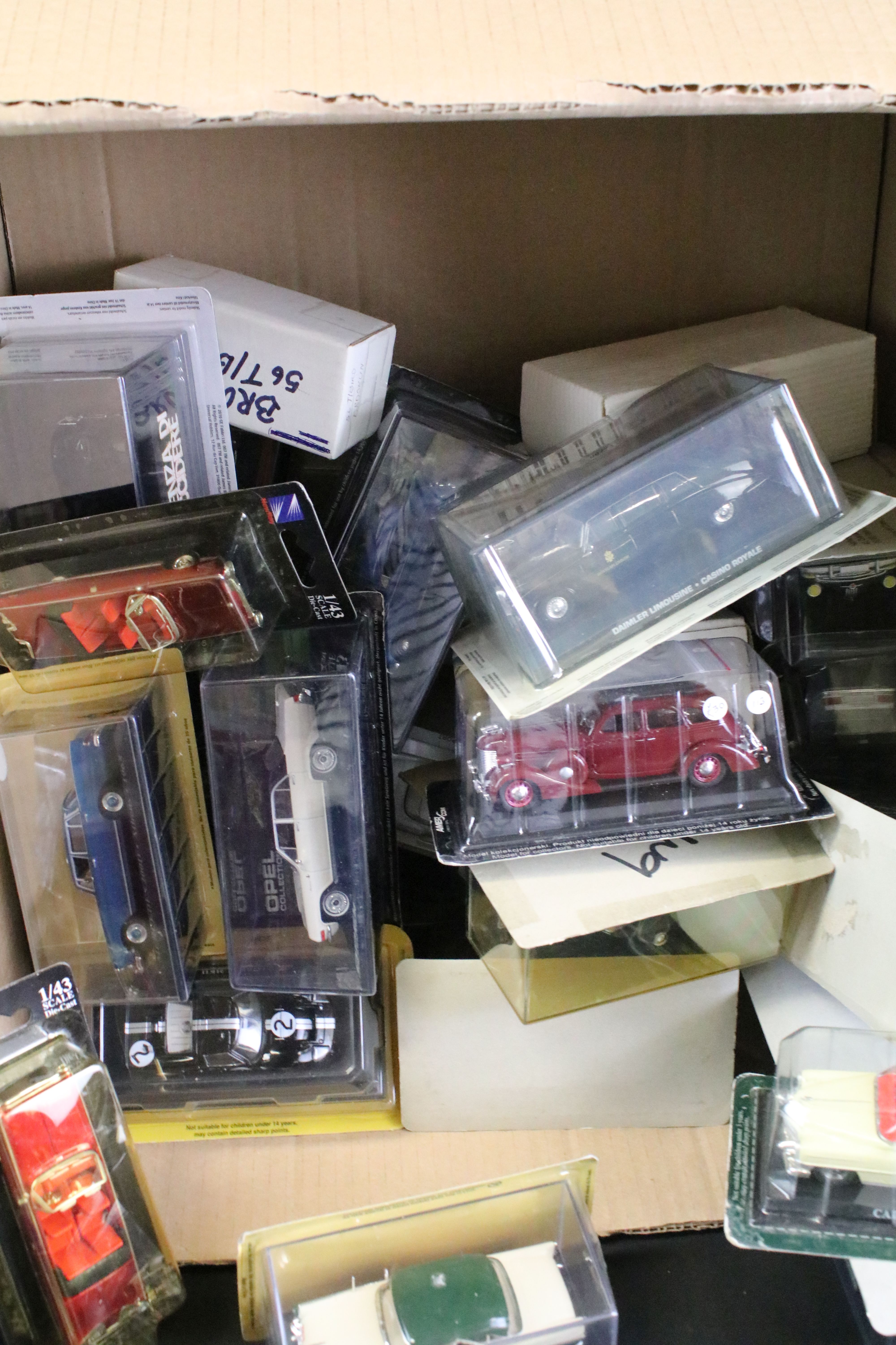 46 Boxed / carded / cased diecast models to include quantity of DelPrado diecast models featuring - Image 9 of 9