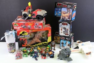 Collection of 80s / 90s figures to include 8 x Playmates Teenage Mutant Ninja Turtles figures (