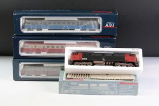 Four boxed Electrotren HO gauge locomotives/Railcars to include 2070 DSB Mx 1405 Diesel, 2136DC