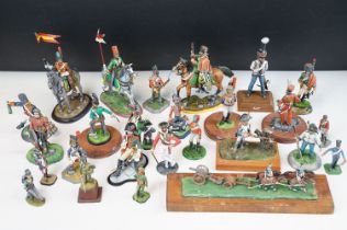 War Gaming - 27 well painted War Gaming figures mostly on plinths mostly Napoleonic examples, vg