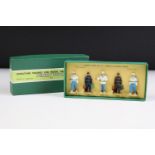 Boxed Dinky O gauge No 5 Train and Hotel Staff metal figures, vg
