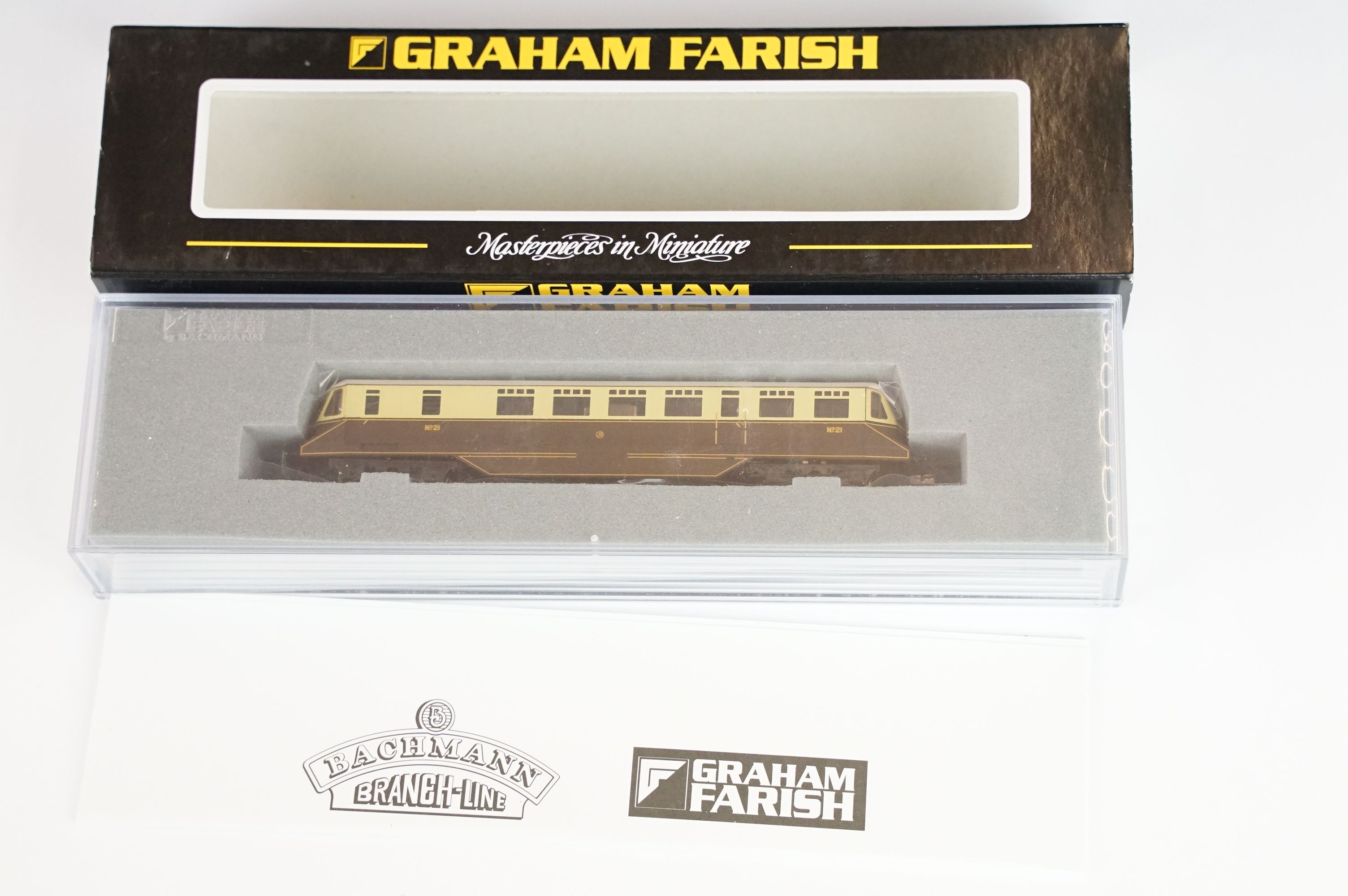 Three cased Graham Farish by Bachmann N gauge locomotives to include 371-627A BR(WR) Railcar, - Image 6 of 8