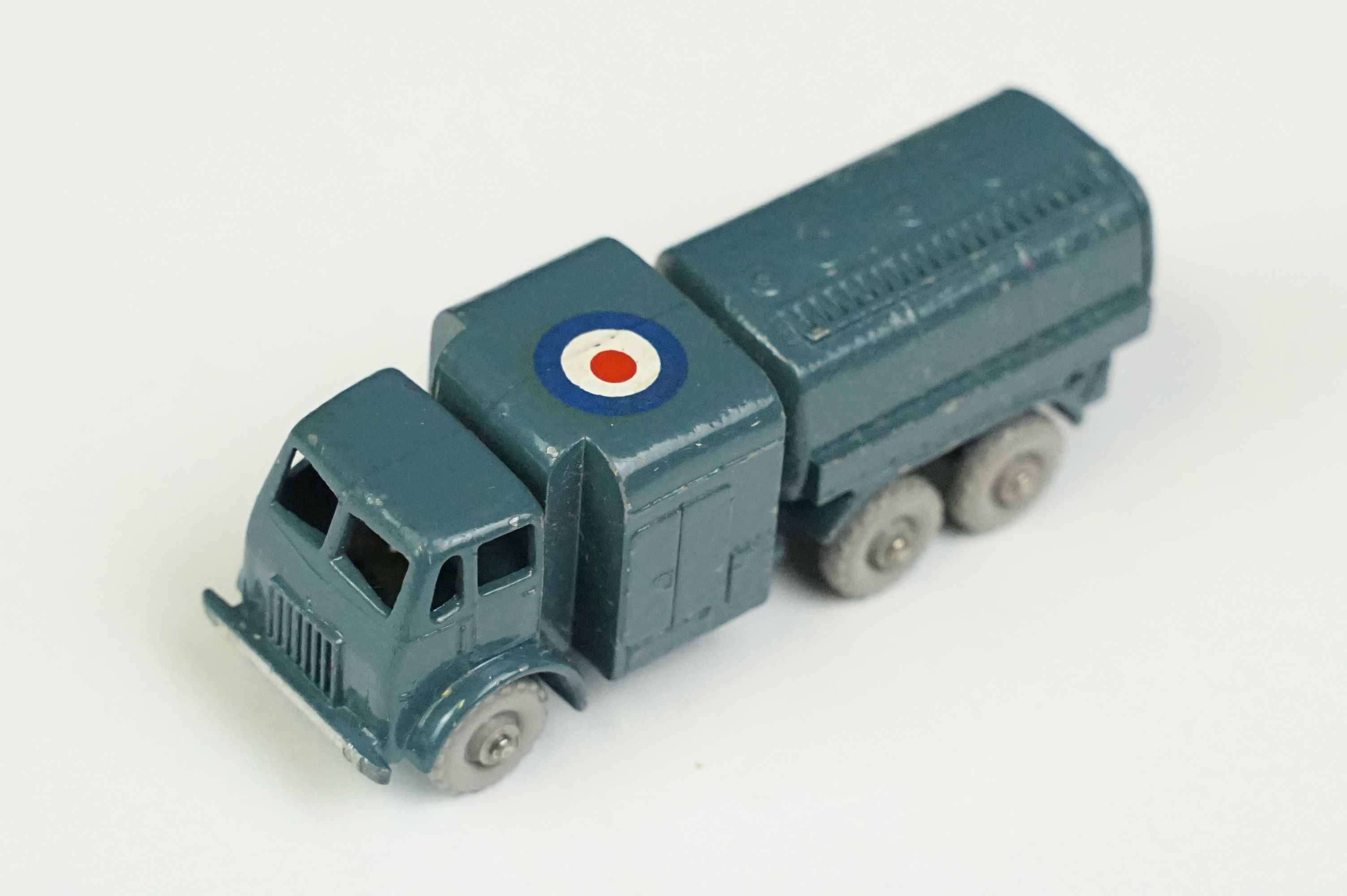12 Boxed Matchbox Series Moko Lesney diecast models to include 71 Army Water Truck, 73 RAF - Image 15 of 21