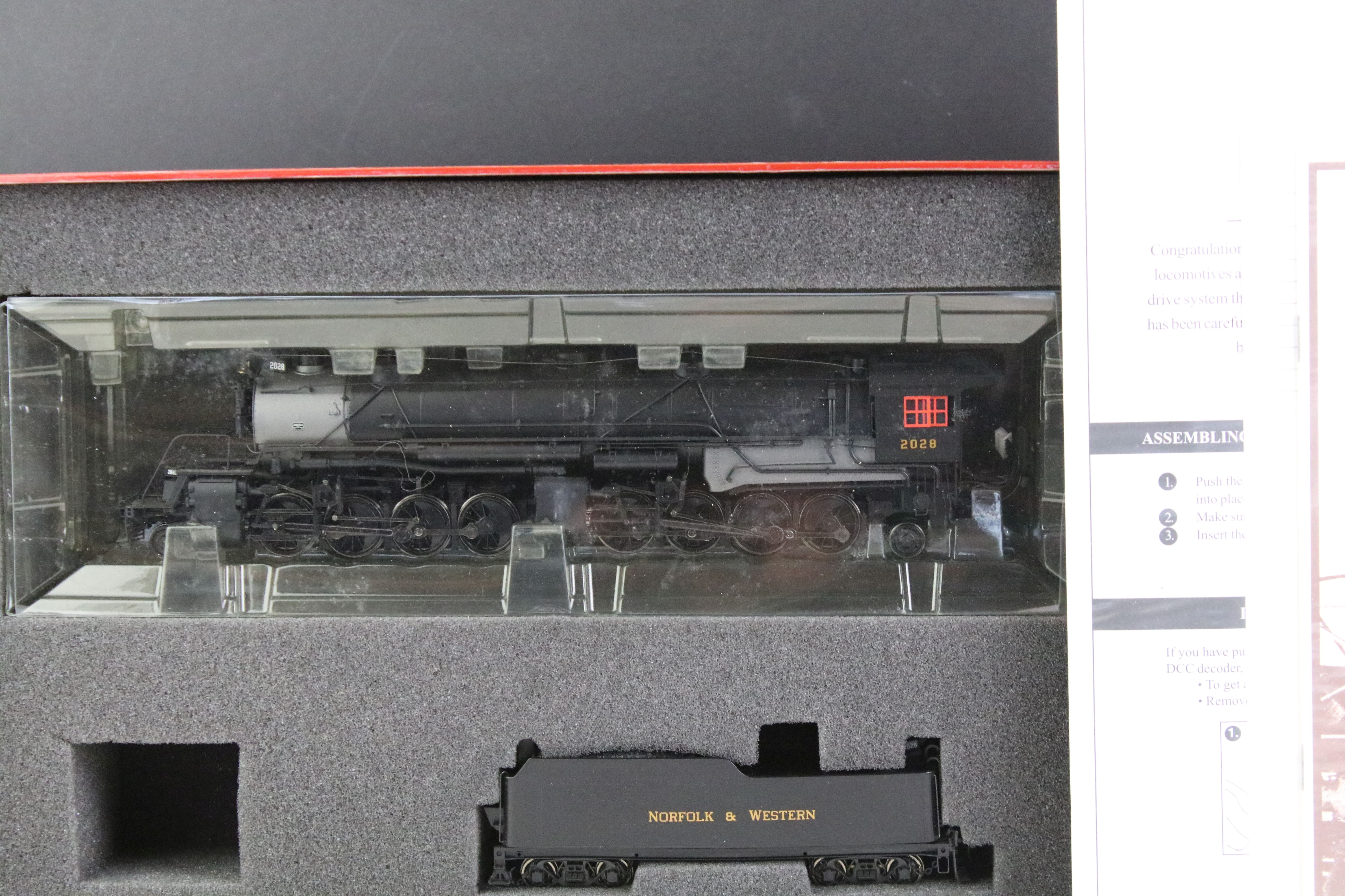 Boxed Life Like Trains HO gauge Proto 2000 Steam Collection 31227 N&W 2028 USRA 2-8-8-2 Steam - Image 4 of 7