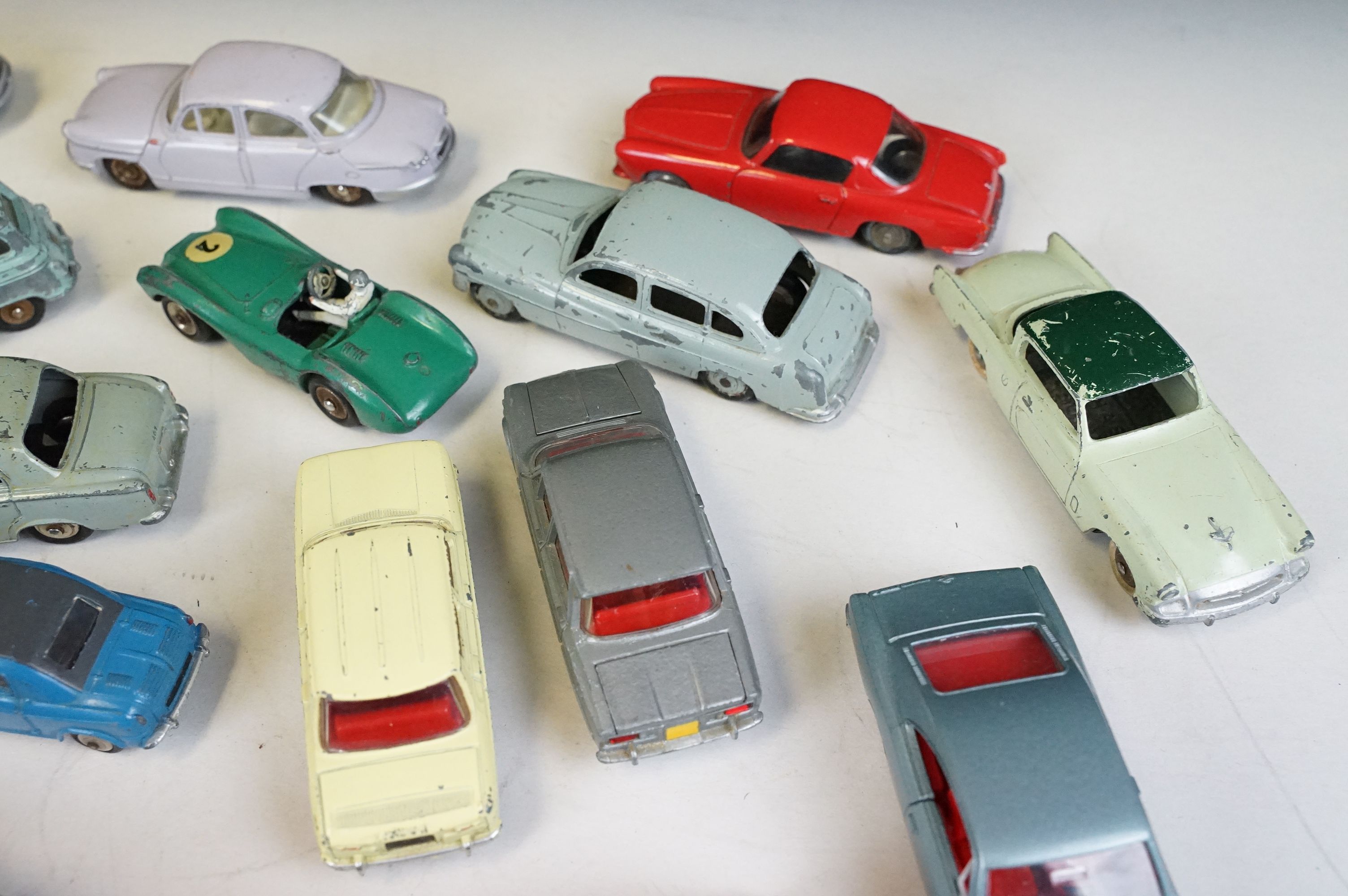 22 French Mid 20th C play worn Dinky diecast models to include Panhard PL17, 24J Coupe Alfa Romeo, - Image 3 of 9