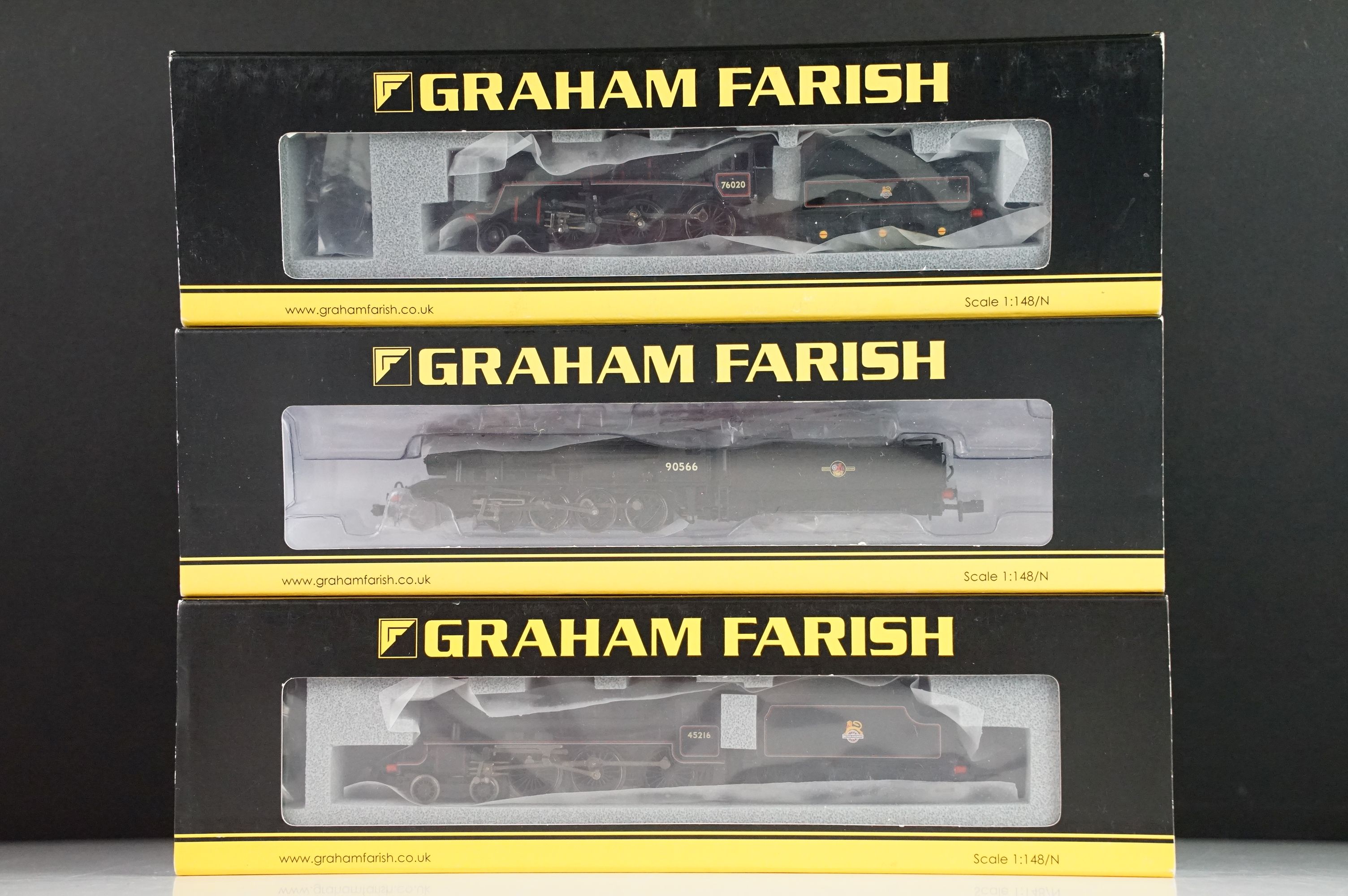 Three cased Graham Farish by Bachmann N gauge locomotives to include 372-136 Black 5 45216 BR