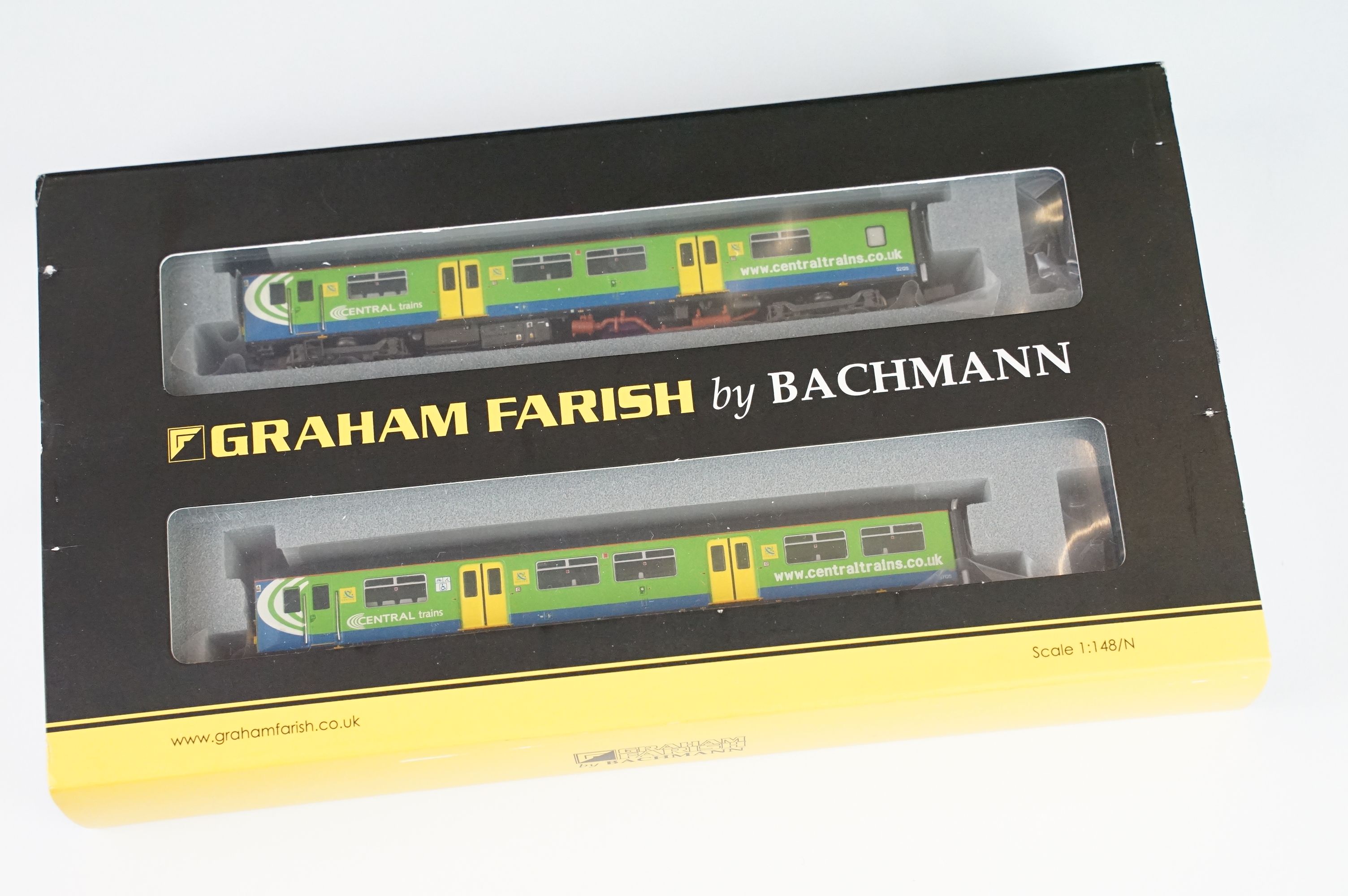Two cased Graham Farish by Bachmann N gauge DMU sets to include 371-876 Class 108BR blue (2 Car) and - Bild 2 aus 6
