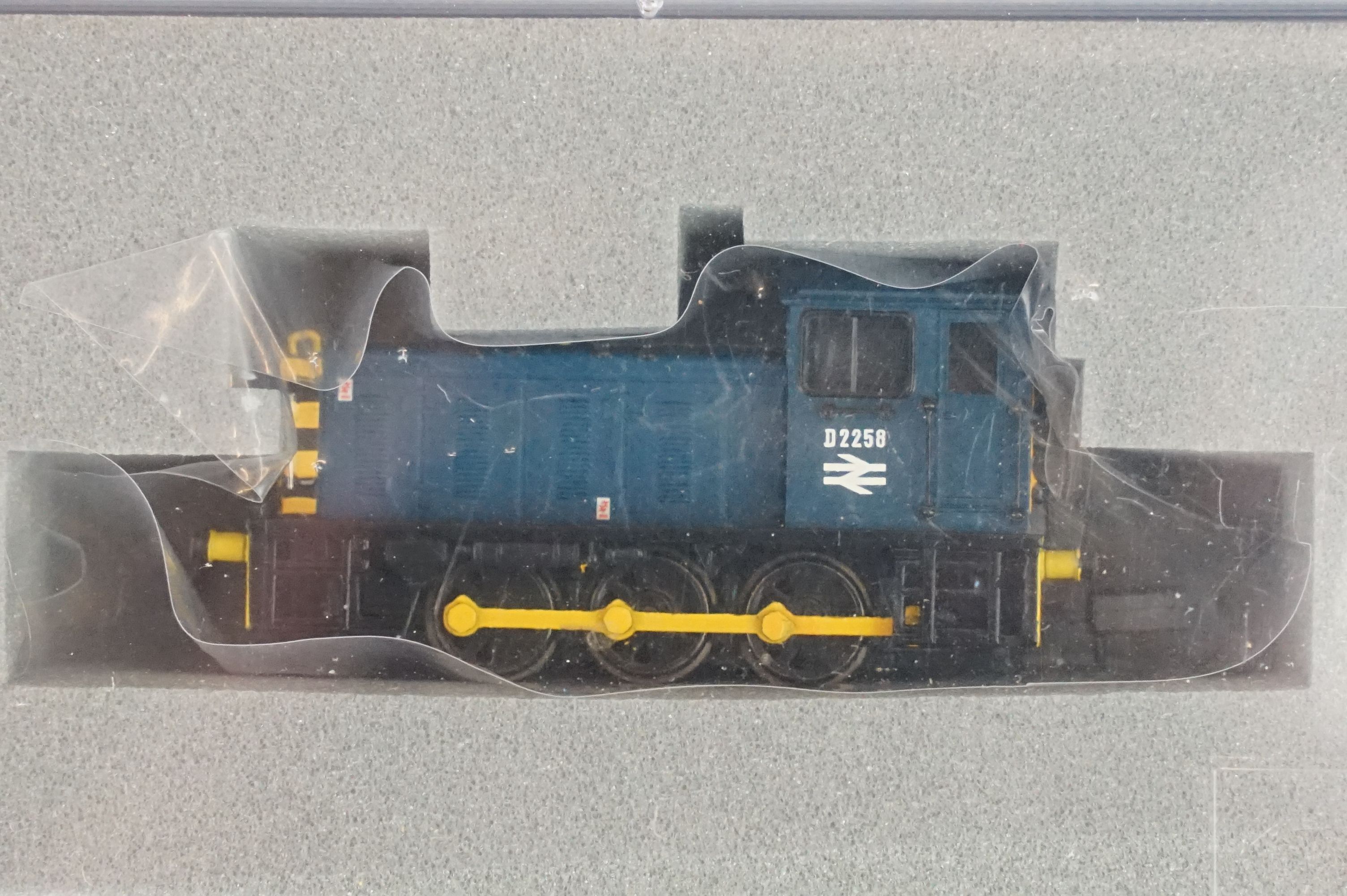 Five cased Graham Farish by Bachmann N gauge locomotives to include 371-060 Class 03 Diesel - Image 5 of 12