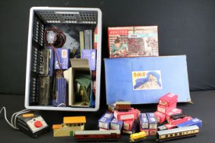 Collection of Hornby Dublo model railway to include boxed set containing Silver King locomotive, 2 x