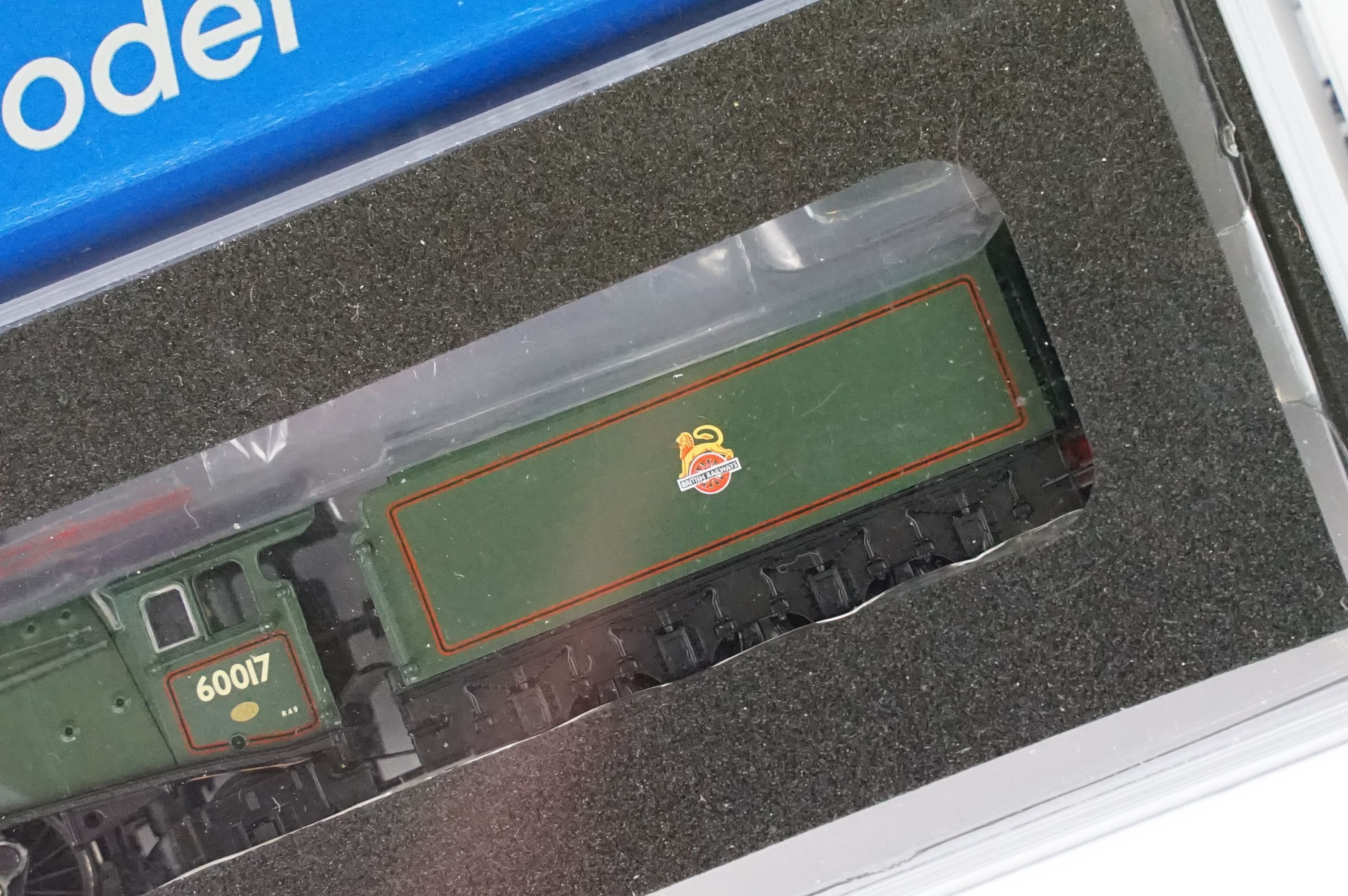 Two cased Dapol N gauge locomotives to include ND128B A4 Steam Locomotive 60017 Silver Fox BR - Image 4 of 8