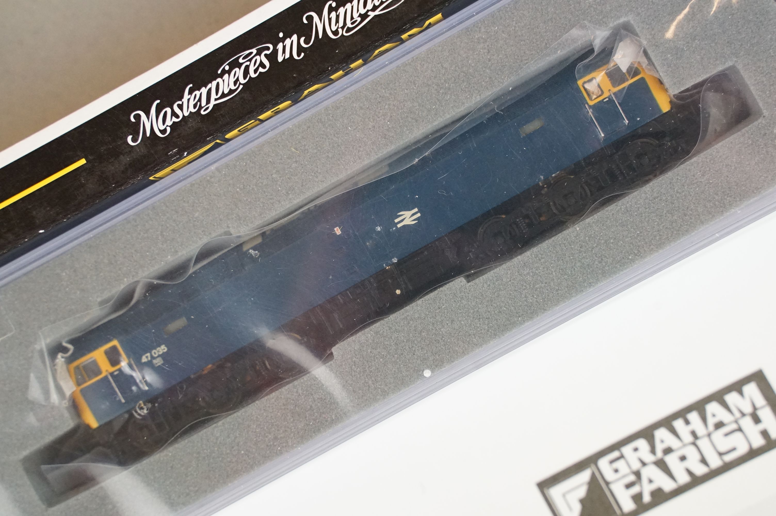 Three cased Graham Farish by Bachmann N gauge locomotives to include 371-381 Class 66 Diesel 66405 - Image 3 of 8