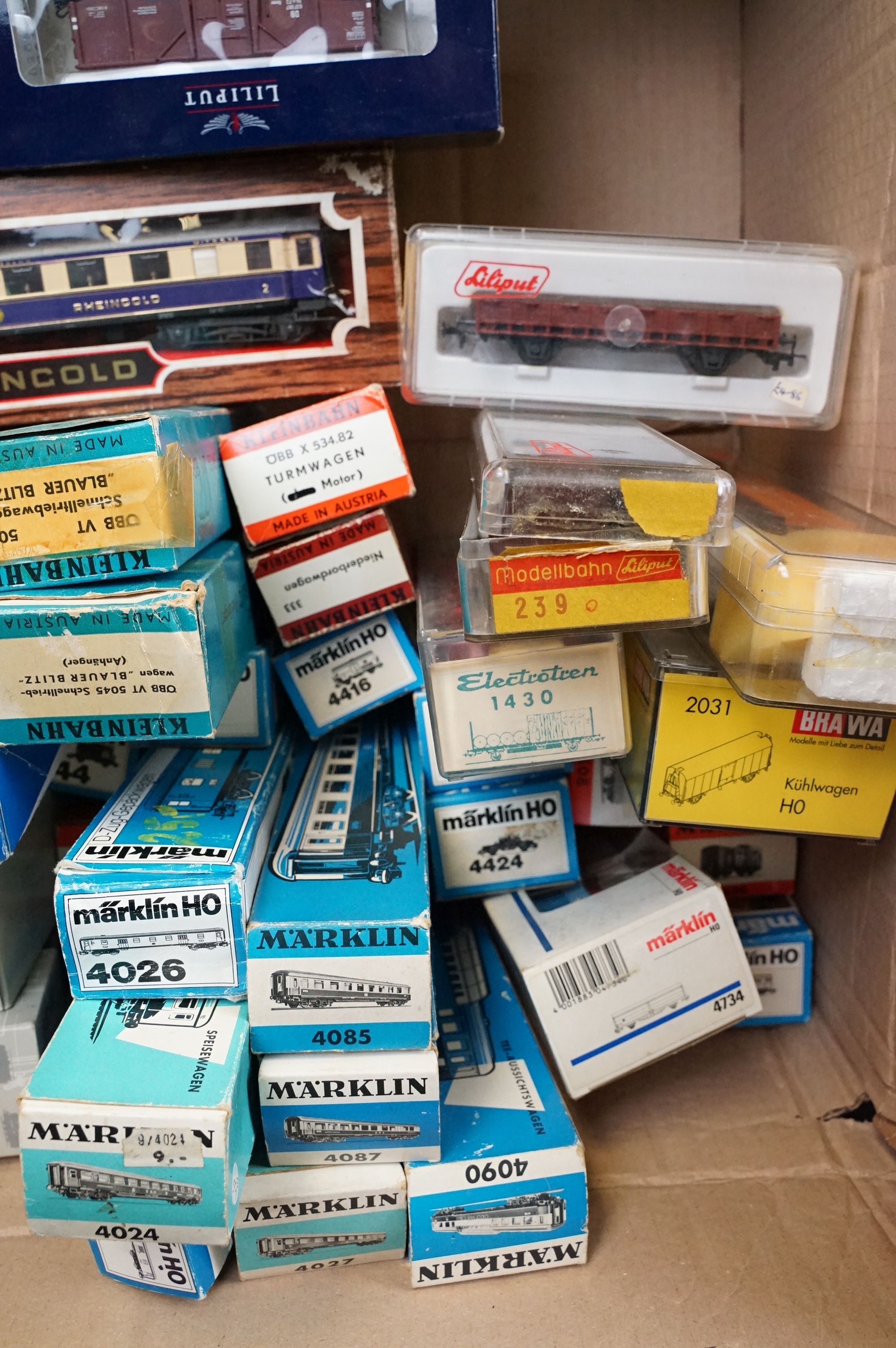Around 40 boxed HO gauge items of rolling stock to include Marklin, Piko, Roco, Liliput, - Bild 6 aus 7