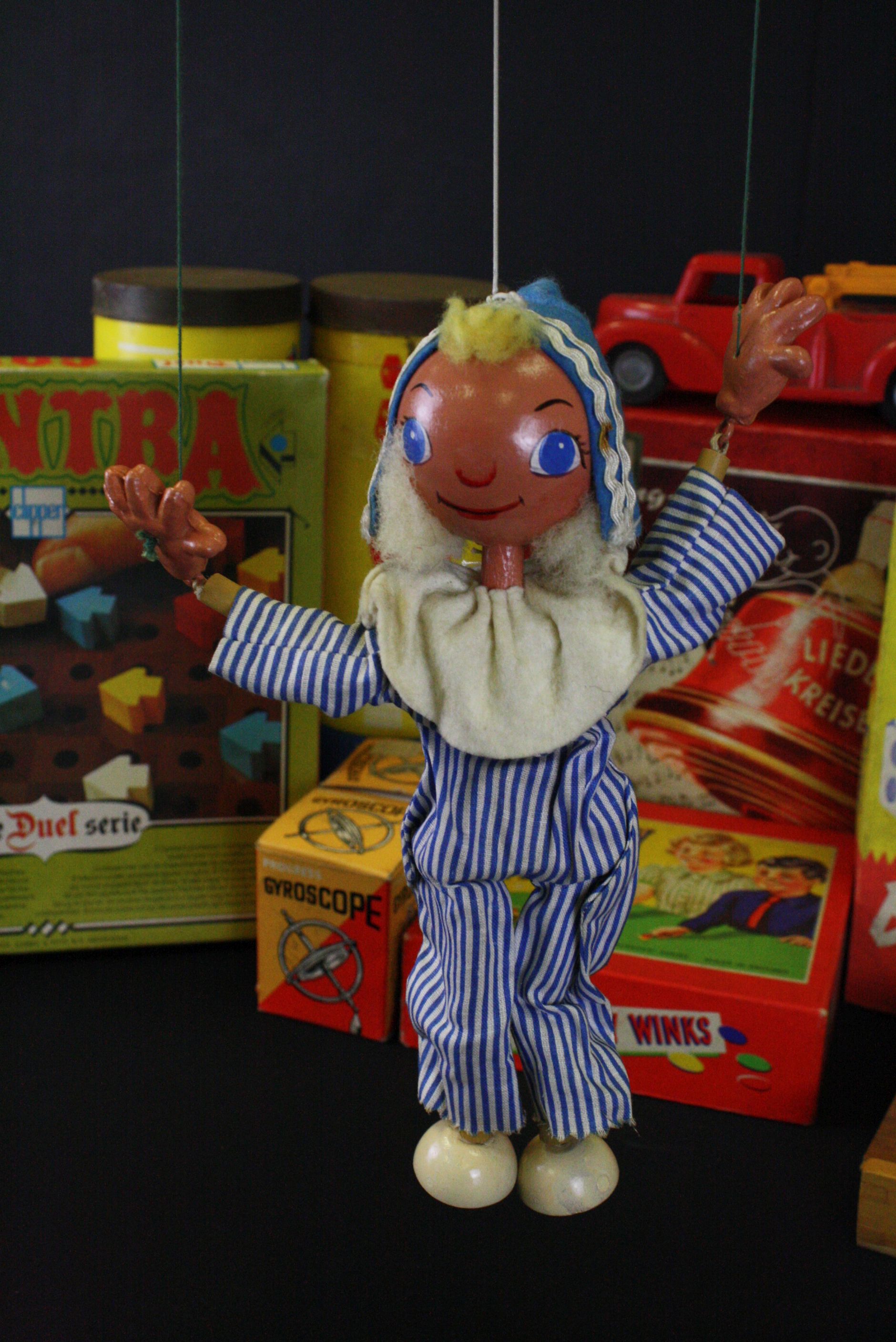 Group of vintage toys to include boxed Pelham Puppet Andy Pandy, boxed LBZ 18 Song Top, boxed The - Image 7 of 9