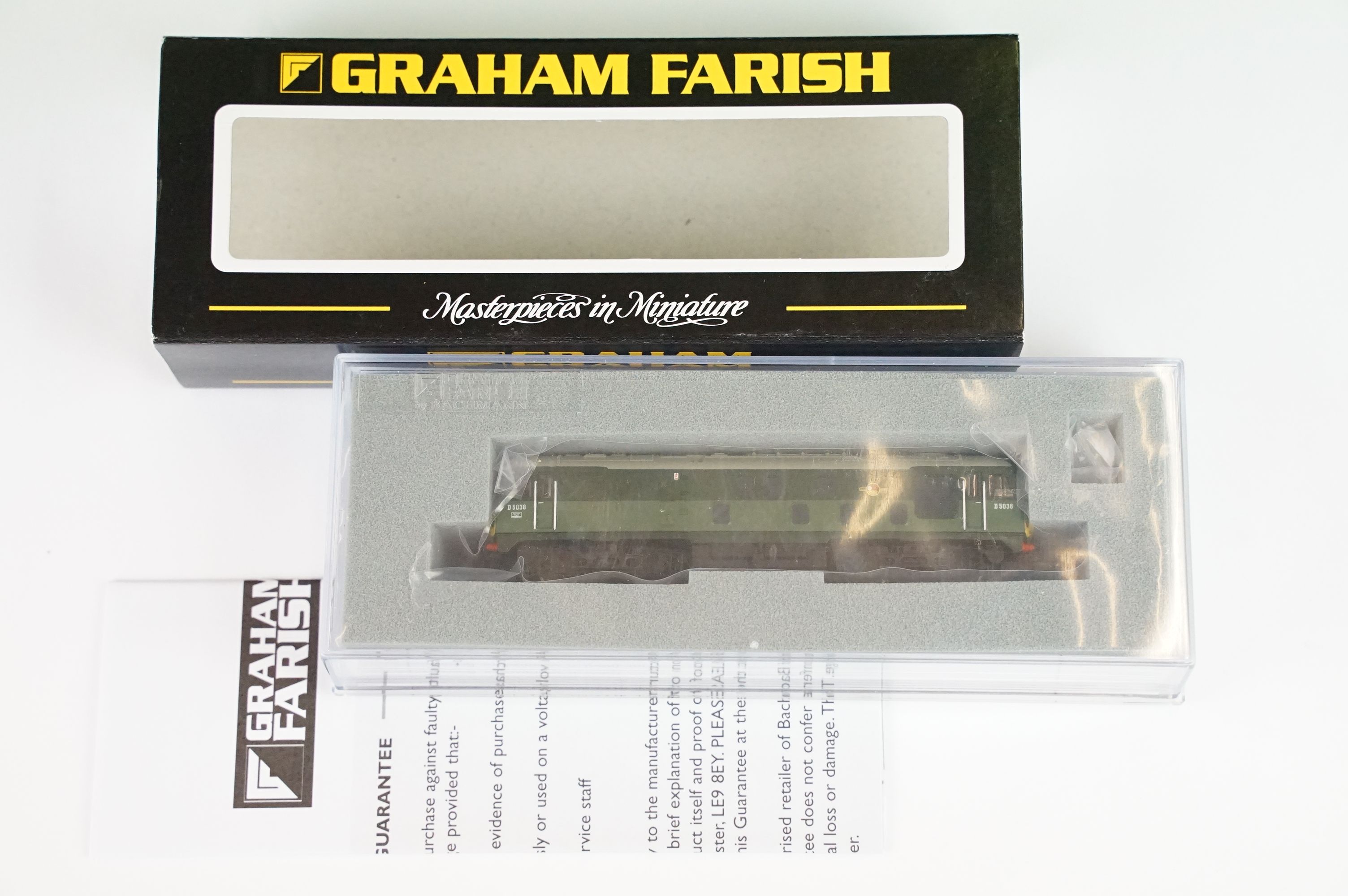 Four cased Graham Farish by Bachmann N gauge locomotives to include 372-977 Class 24 Diesel BR two - Image 4 of 10