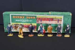 Boxed Meccano Dinky O gauge No 3 Railway Passengers metal figure set complete with 7 x figures,