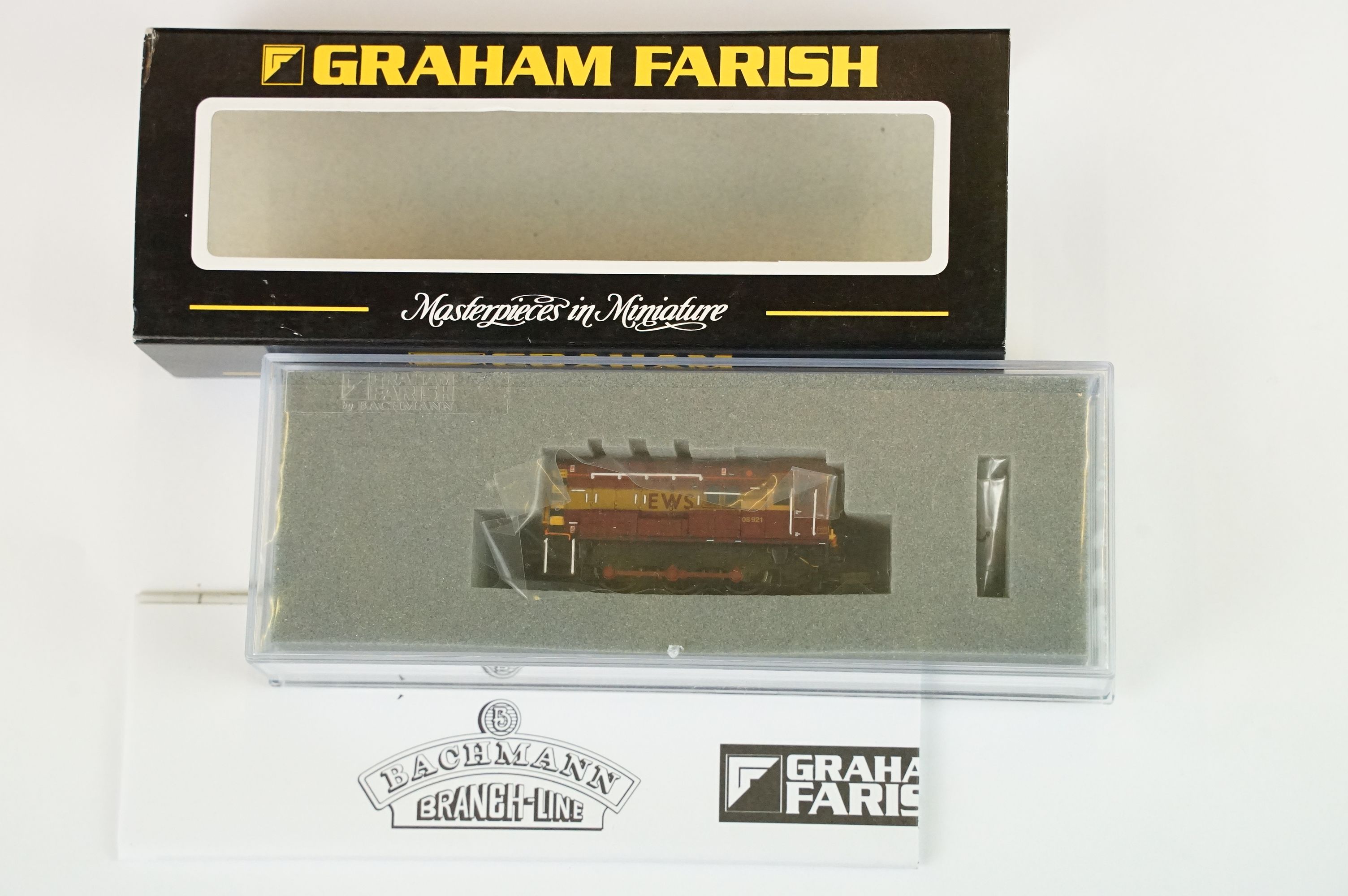 Four cased Graham Farish by Bachmann N gauge locomotives to include 372-977 Class 24 Diesel BR two - Image 2 of 10