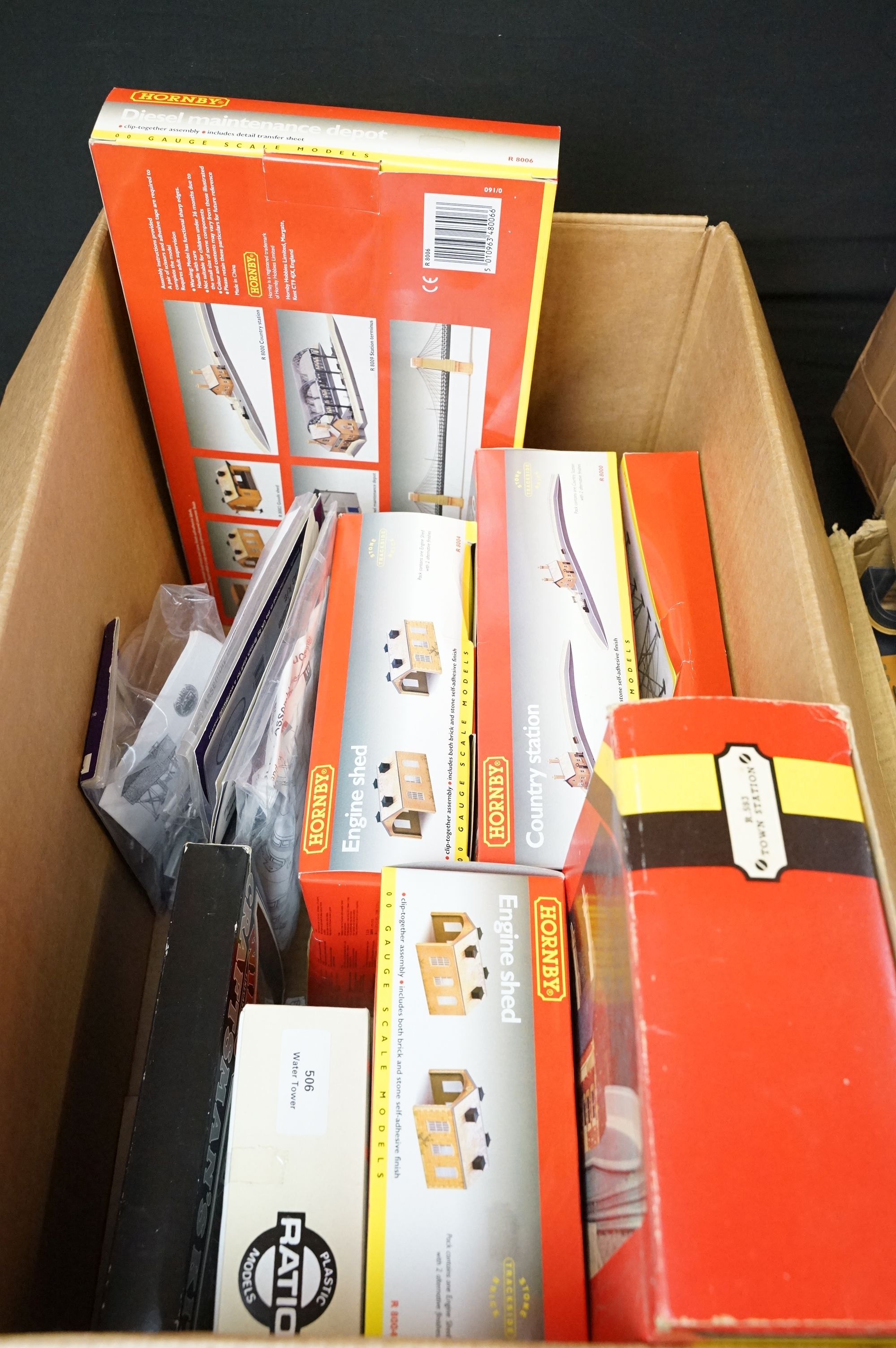 Quantity of boxed & unboxed OO / HO gauge model railway to include 20 x Hornby Express Points, - Bild 11 aus 11