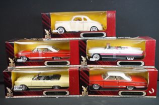 Five boxed 1/18 scale Road Signature Deluxe Edition diecast models to include 1941 Plymouth, 2 x