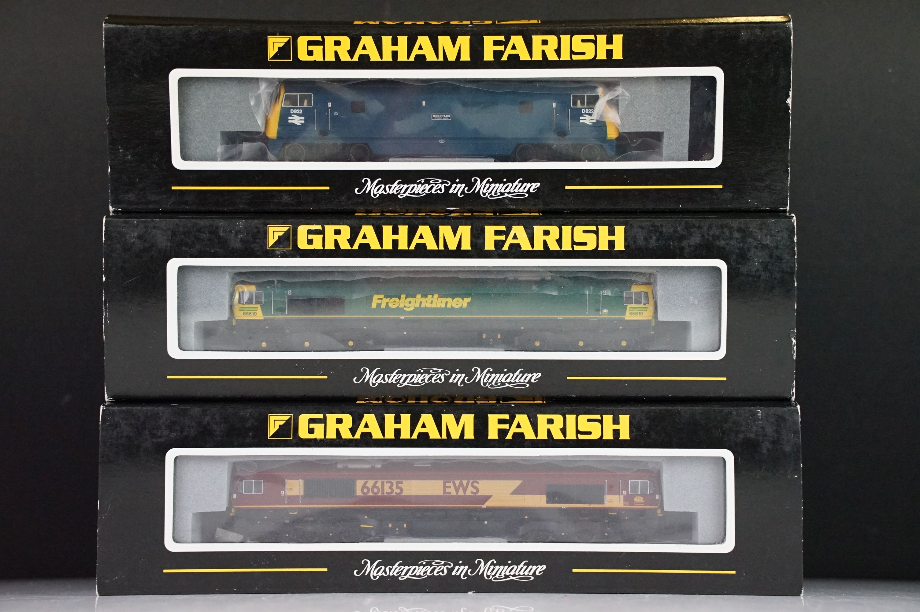 Three cased Graham Farish by Bachmann N gauge locomotives to include 371-601 Class 42 Diesel D822