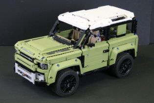 Lego - Lego Technic 42110 Land Rover Defender, all built and in vg condition, all appearing complete