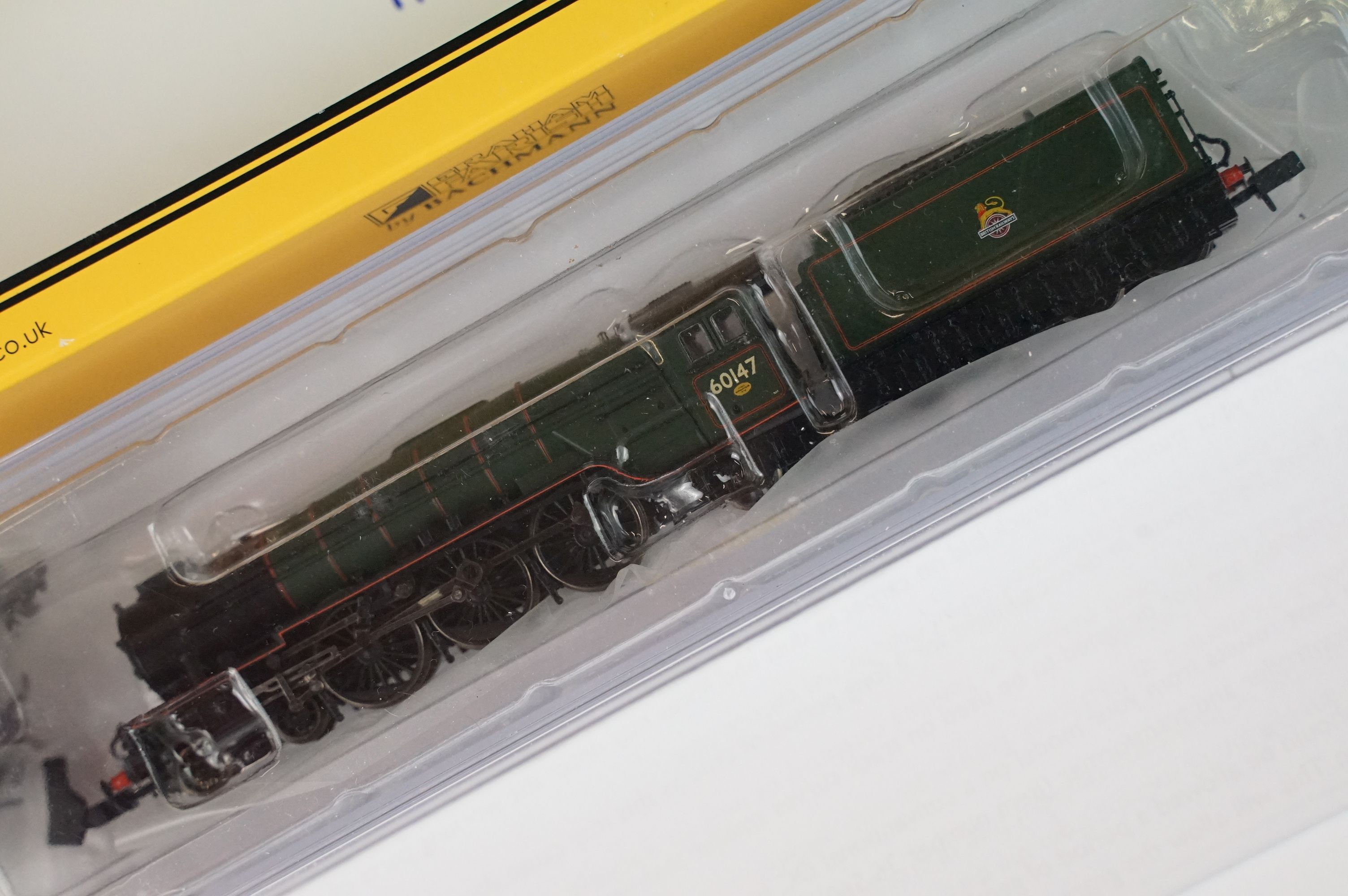 Three cased Graham Farish by Bachmann N gauge locomotives to include 372-003 Hall Class 4979 - Image 3 of 8