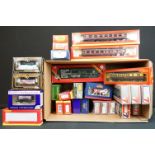 29 Boxed OO gauge items of rolling stock to include 9 x Hornby, 8 x Lima, 2 x Dapol, 2 x Bachmann, 2
