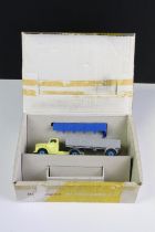 Boxed Dinky 424 Commer Convertible Articulated Truck with light yellow cab, silver trailer and light