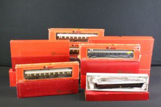 Two boxed / cased Rivarossi HO gauge locomotives to include 1273 Locomotive New York Central 4-6-4