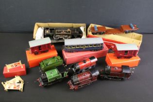 Collection of Hornby O gauge model railway to include 5 x locomotives featuring LMS 2270, 0-4-0 5600