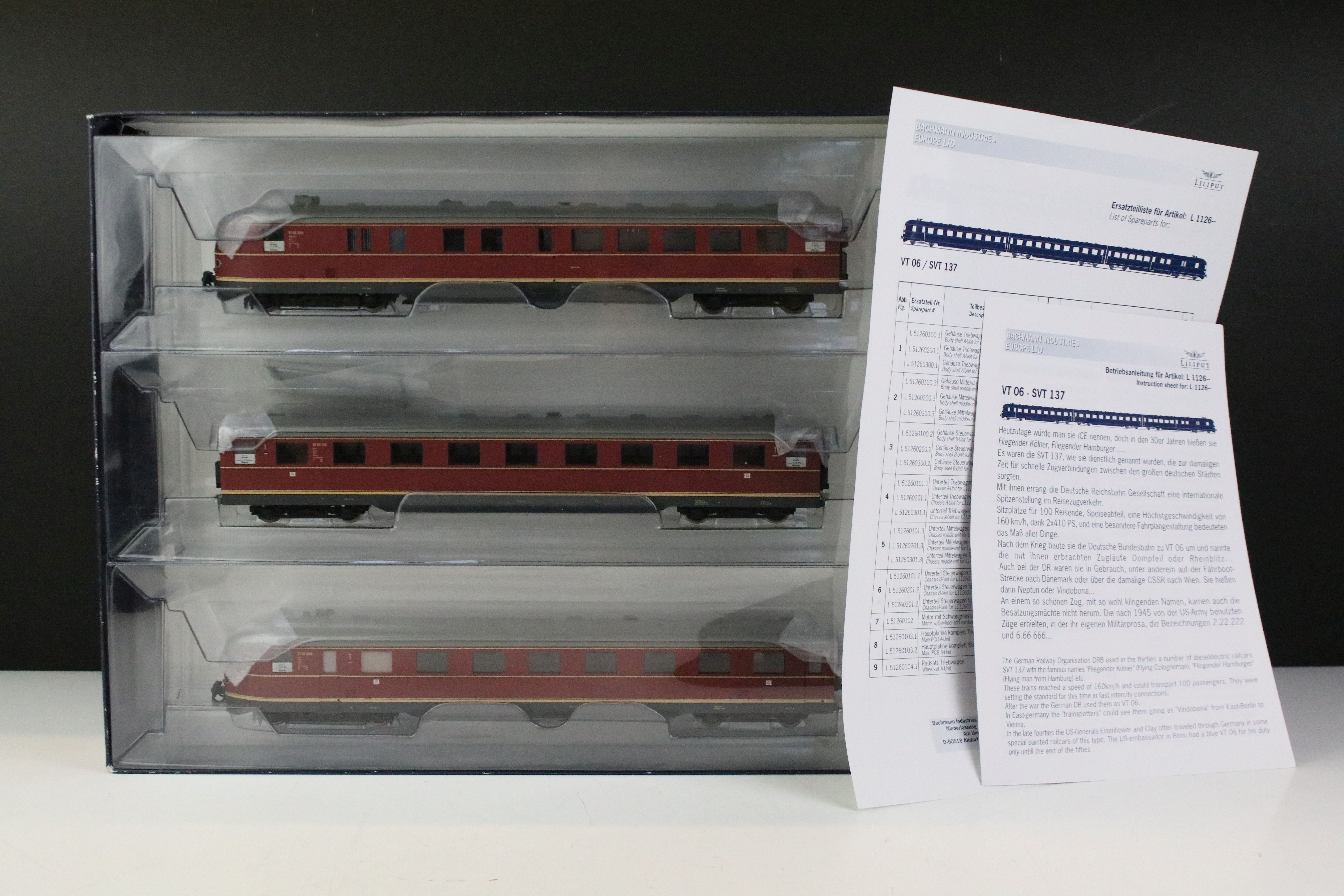 Two boxed Liliput by Bachmann HO gauge train packs to include L112602 SVT 137 Vindobona 4 telig CR - Bild 3 aus 4