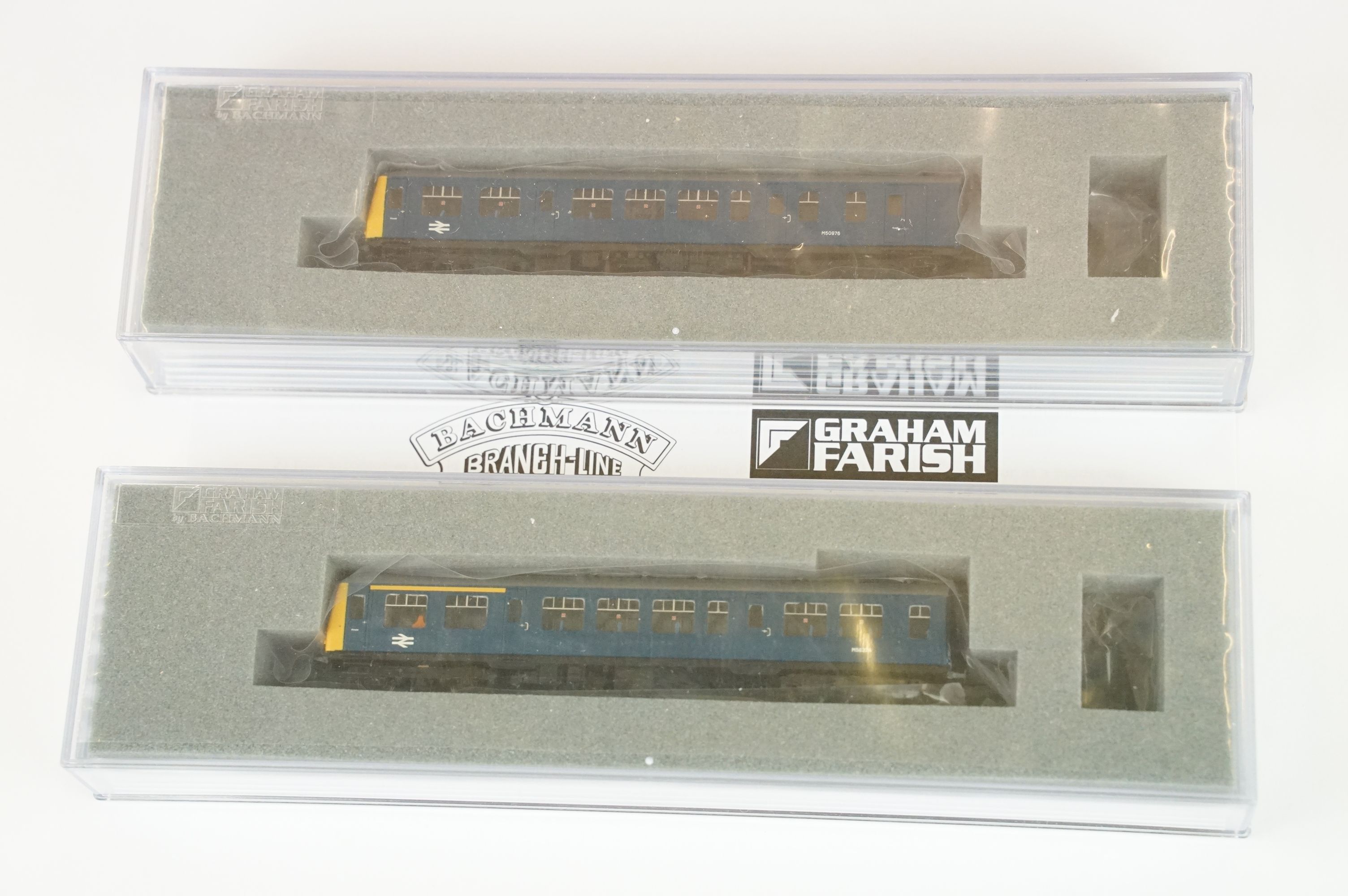 Two cased Graham Farish by Bachmann N gauge DMU sets to include 371-876 Class 108BR blue (2 Car) and - Bild 5 aus 6