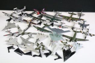 Collection of 35 aviation related diecast models to include Corgi Aviation and Delprado Aircraft