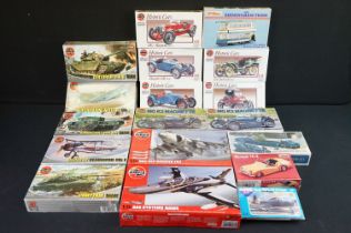 17 Boxed mainly Airfix 1/72, 1/76, 1/32 and OO scale plastic model kits to include 2 x Airfix MG