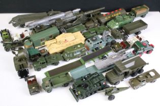 Large collection of Mid 20th C diecast military models to include Corgi, Tootsietoy, Vilmer, Ben