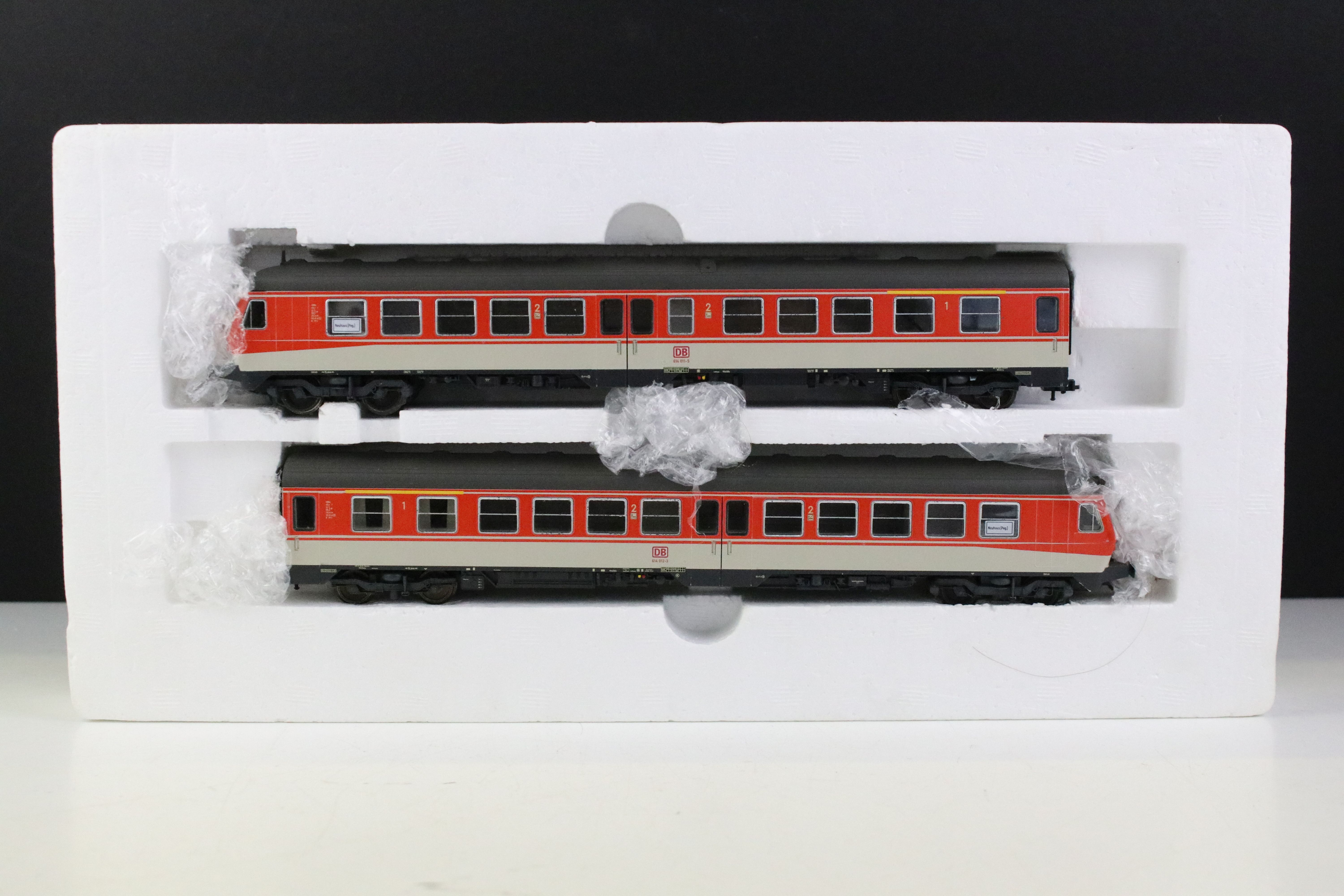 Boxed Fleischmann HO gauge 4431 DB 2 Car Diesel Railcar set - Image 2 of 4