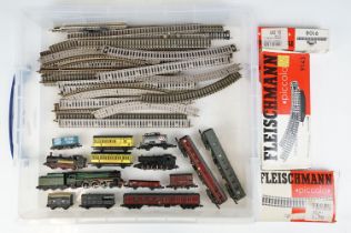 Collection of N gauge model railway to include 3 x locomotives featuring Trix 4-6-2 locomotive
