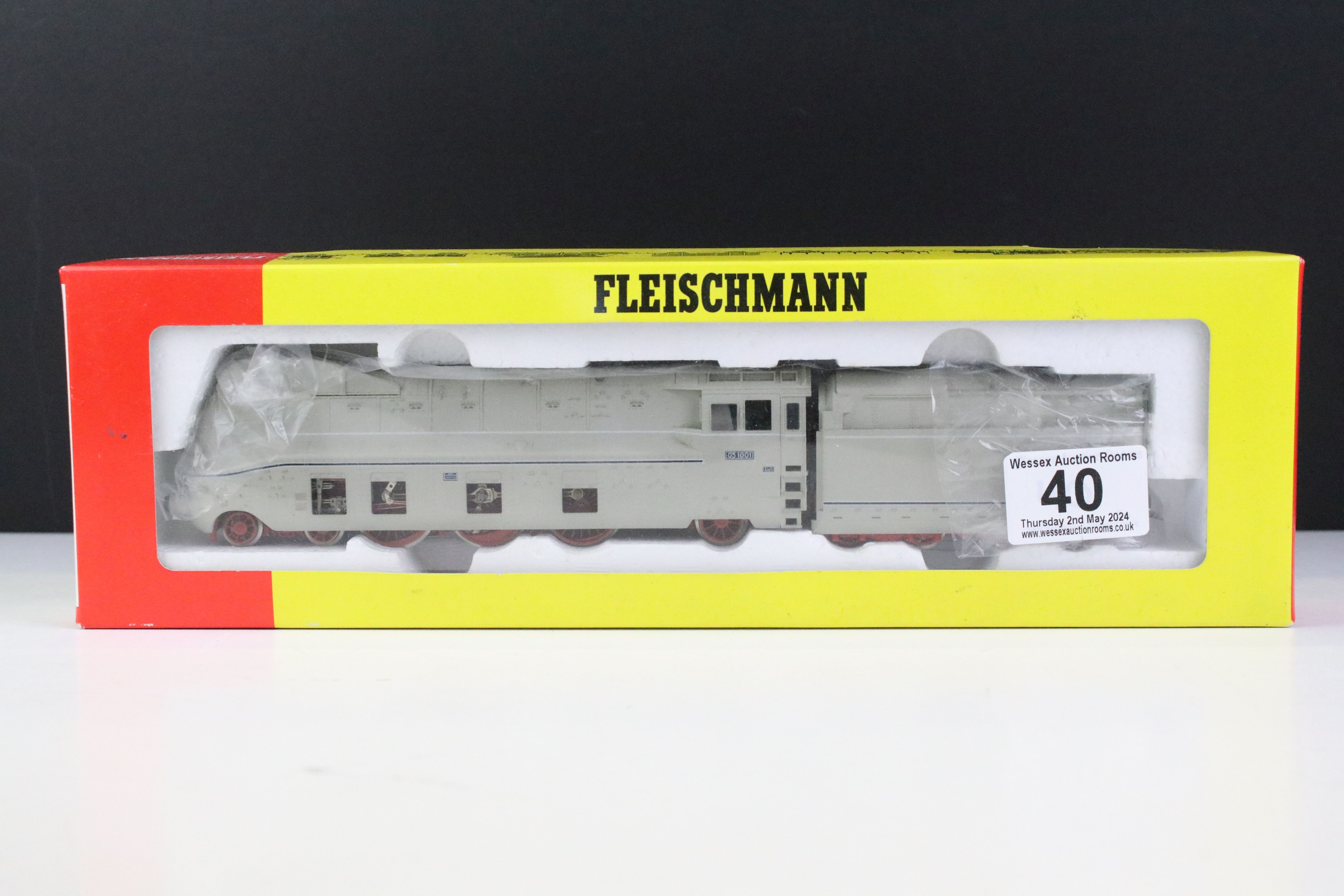 Boxed Fleischmann HO gauge 4872 031001 locomotive