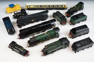 11 OO gauge locomotives to include Hornby County of Bedford, Hornby Funnel, Hornby City of St Albans