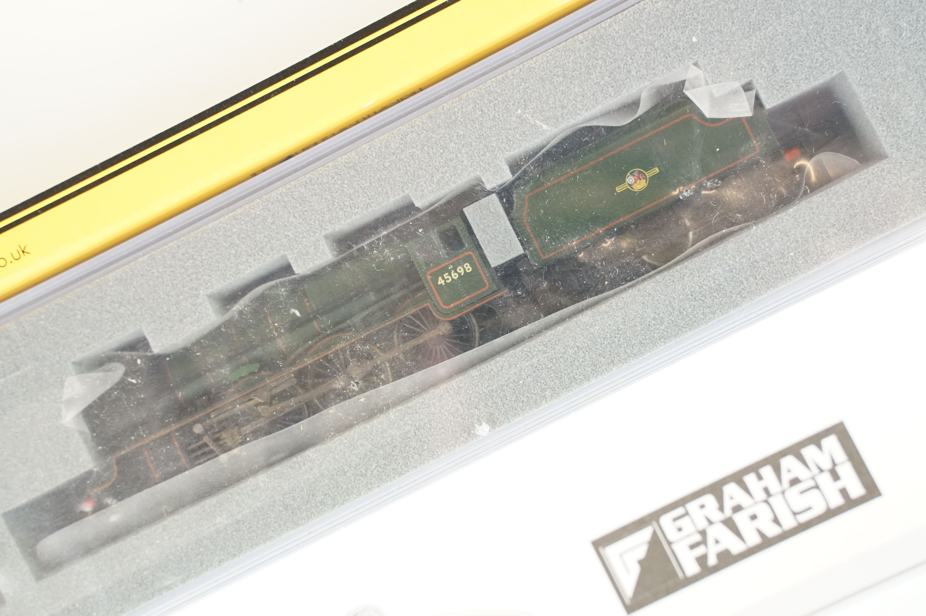 Three cased Graham Farish by Bachmann N gauge locomotives to include 372-137 Black 5 45110 BR - Bild 3 aus 8