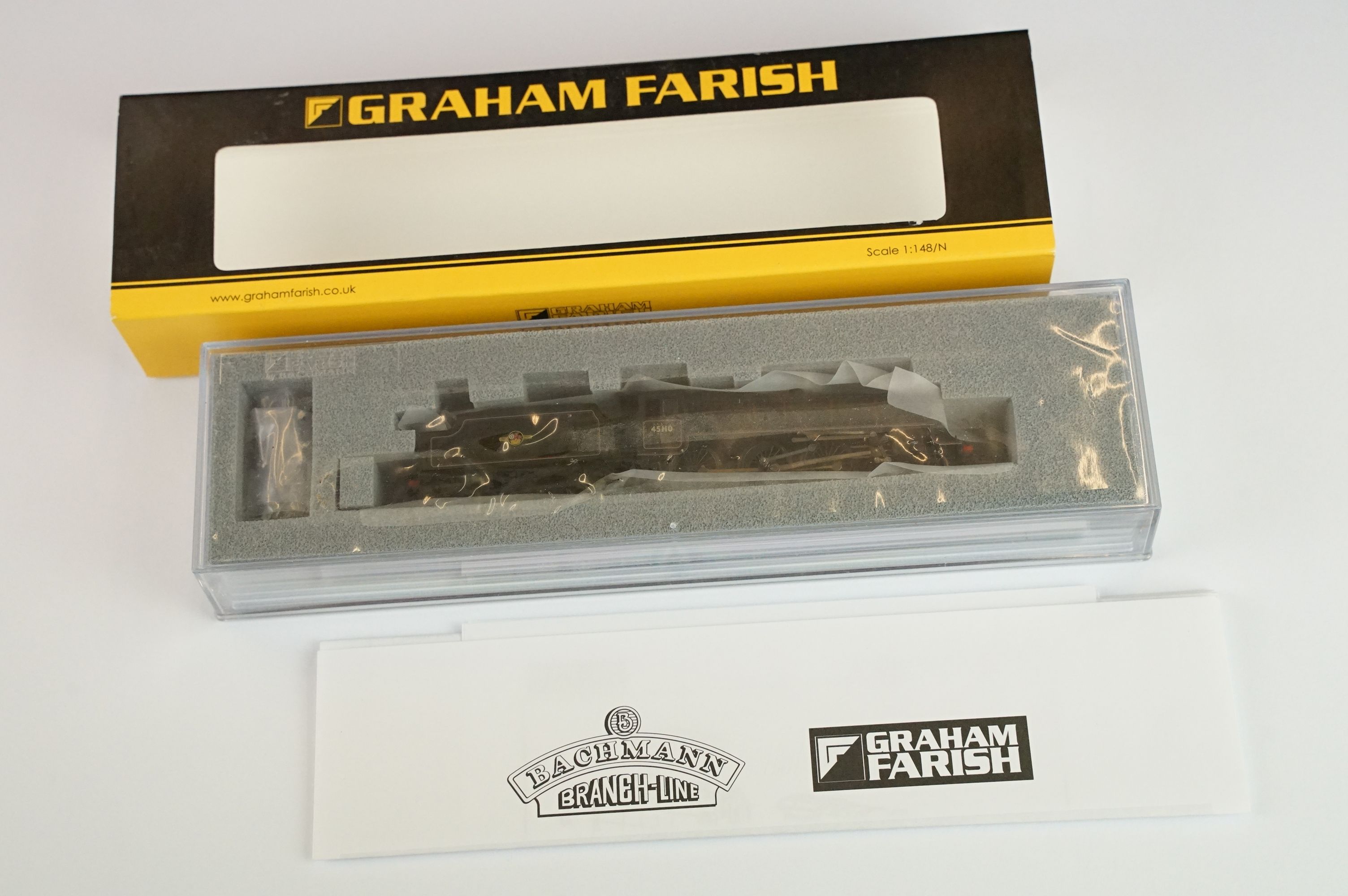 Three cased Graham Farish by Bachmann N gauge locomotives to include 372-127 Black 5 45110 BR - Image 2 of 8