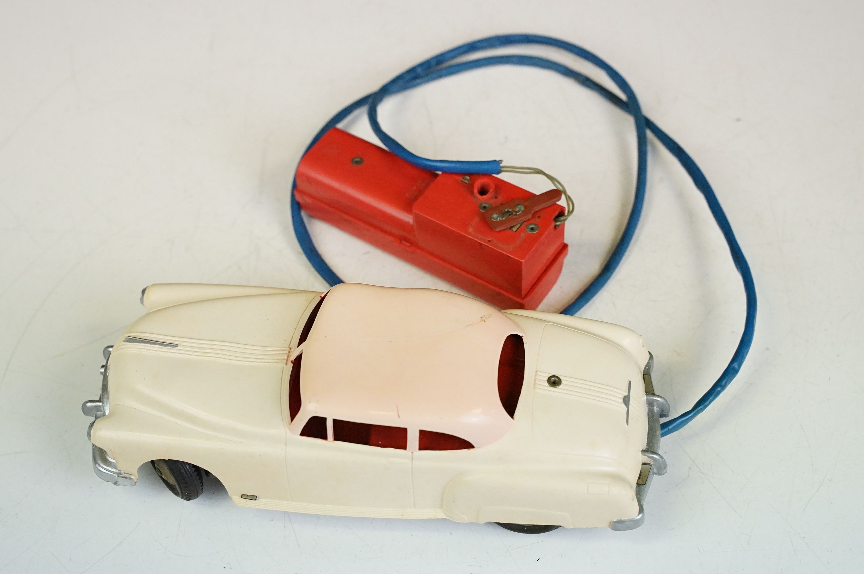 Two Marx Toys remote controlled model cars to include battery operated remote control M1 Police - Image 3 of 9