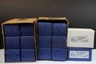 14 Boxed D.G Models diecast models to include 1932 Aston Martin, 1930 Speed 6 Bentley, 1956 Morris